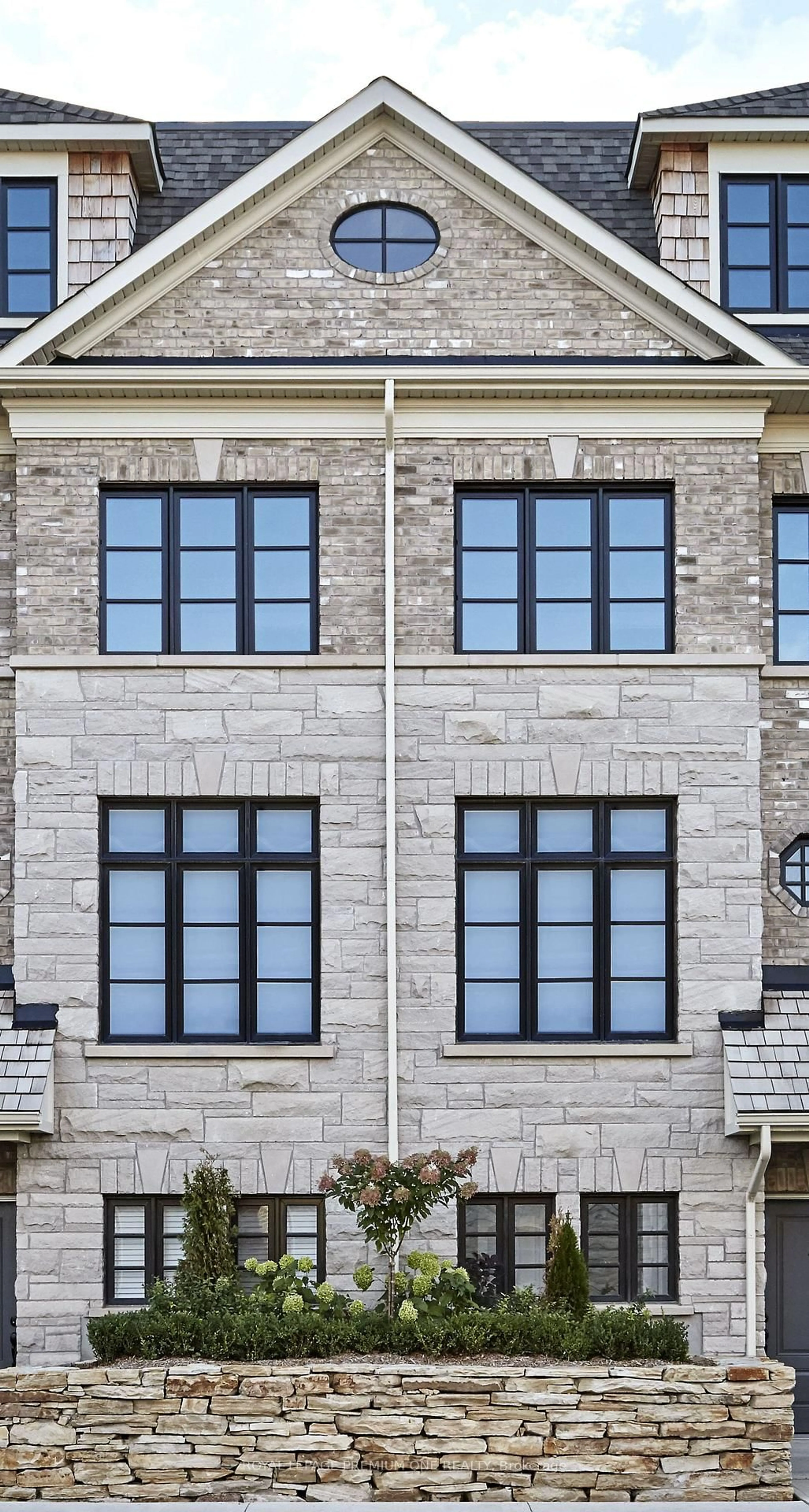 Home with brick exterior material, building for 40 Lunar Cres #60, Mississauga Ontario L5M 2R5