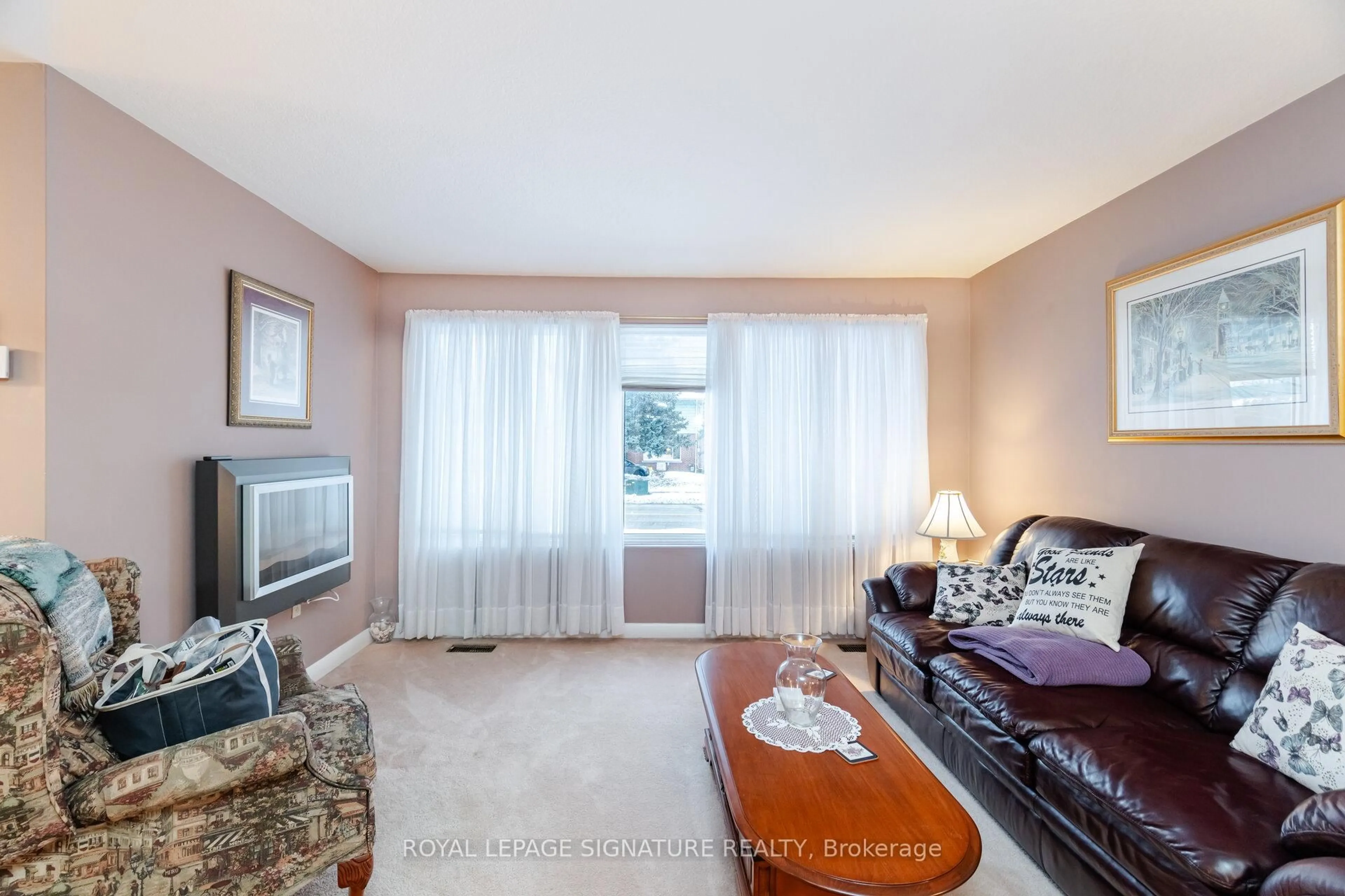 Living room with furniture, unknown for 5 Sterne Ave, Brampton Ontario L6W 2Y3