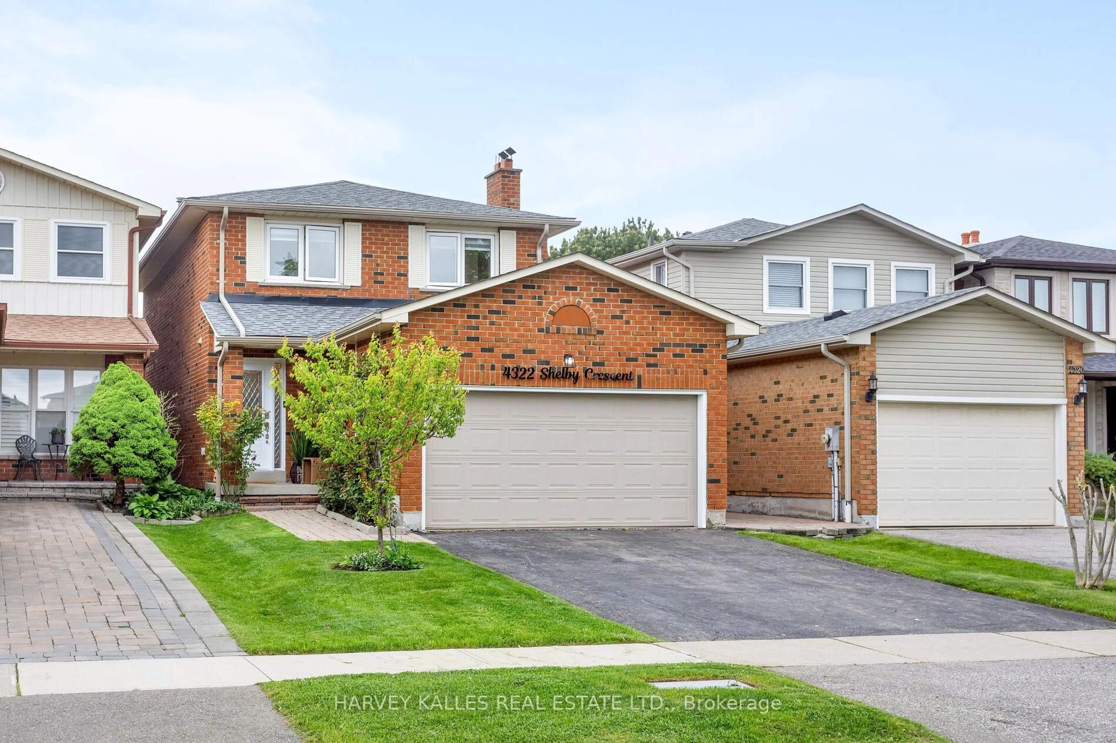 Home with brick exterior material, street for 4322 Shelby Cres, Mississauga Ontario L4W 3T3