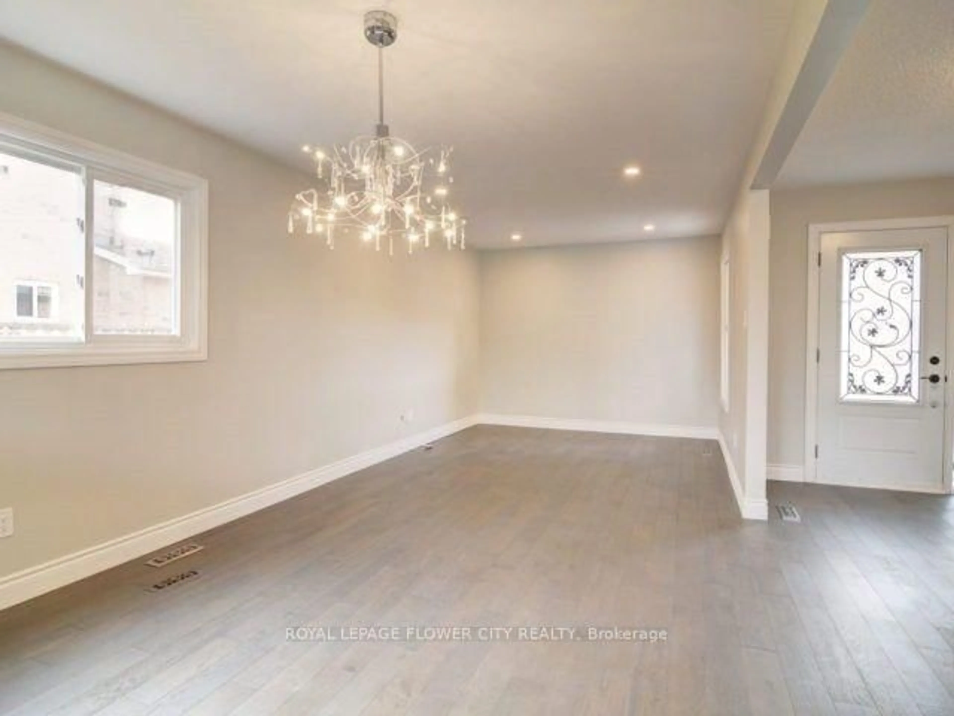 A pic of a room for 16 Ecclestone Dr, Brampton Ontario L6X 3L6