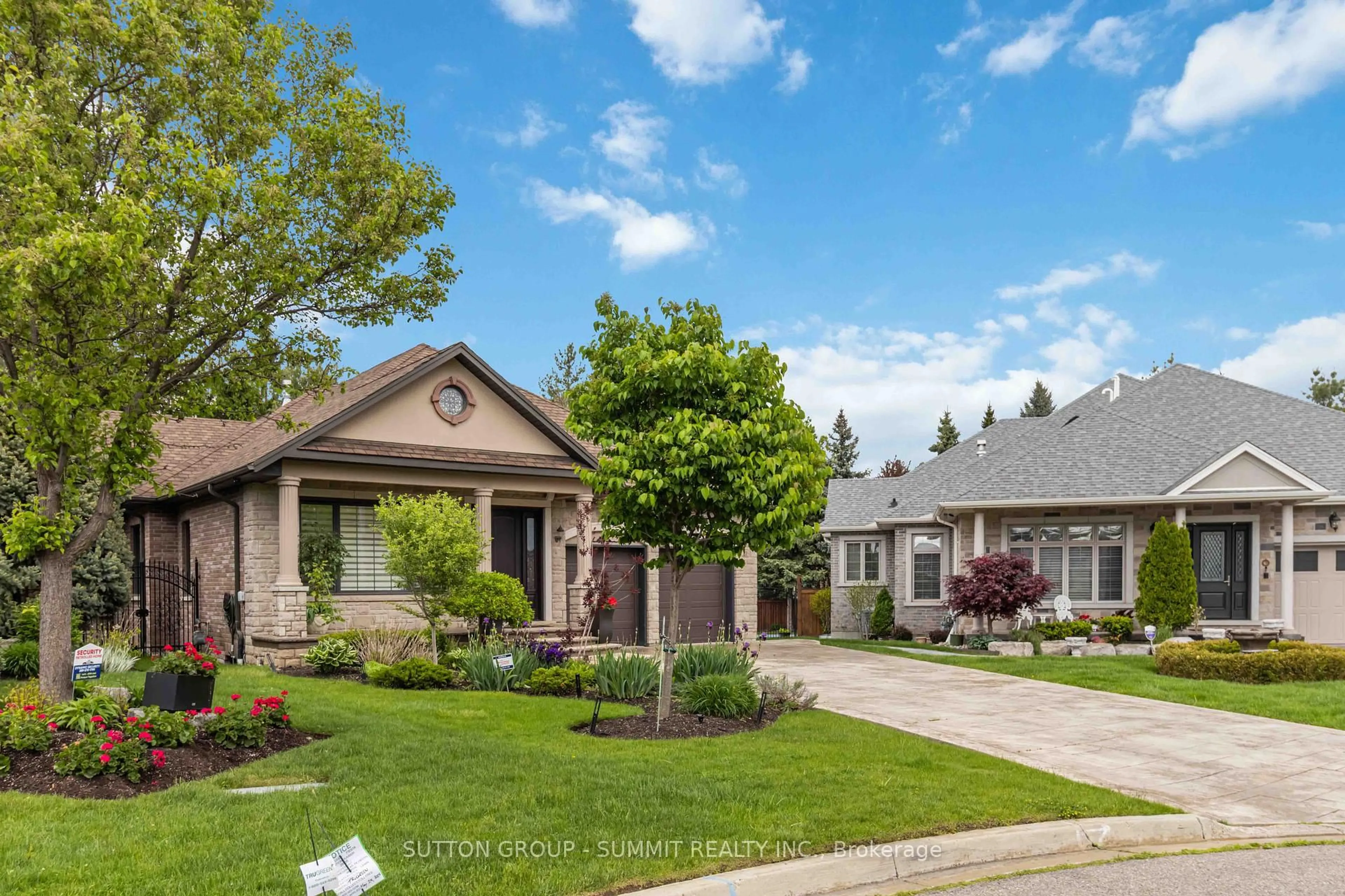 Home with brick exterior material, street for 7 Tristan Crt, Brampton Ontario L6Y 5S2