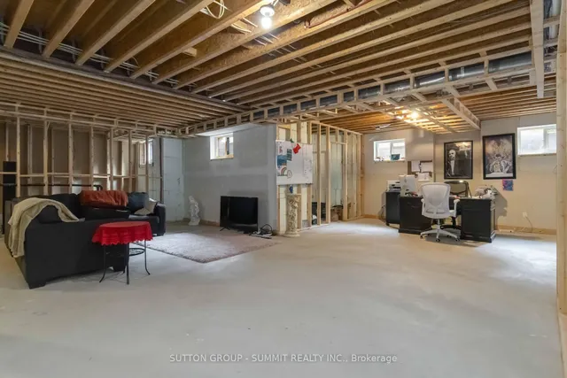 Additional property image - 7 Tristan Crt