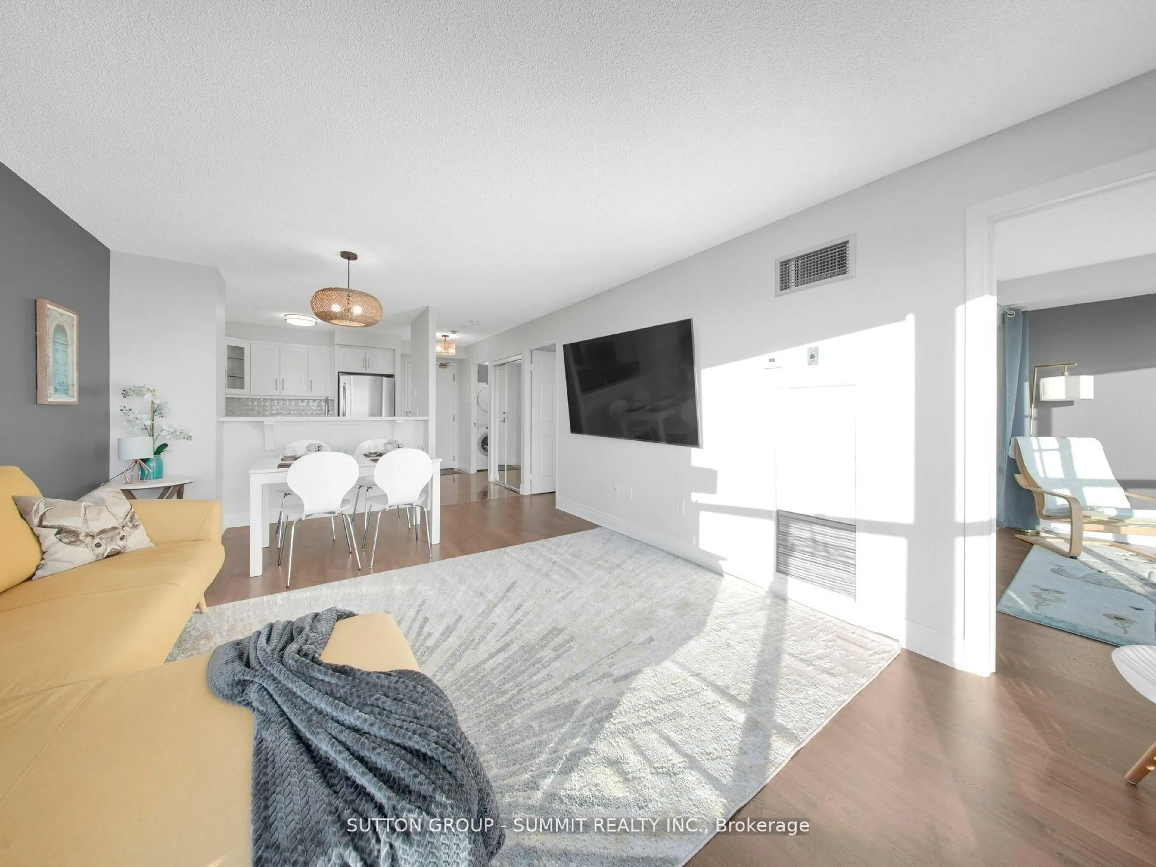 Living room with furniture, unknown for 2155 Burnhamthorpe Rd #1208, Mississauga Ontario L5L 5P4