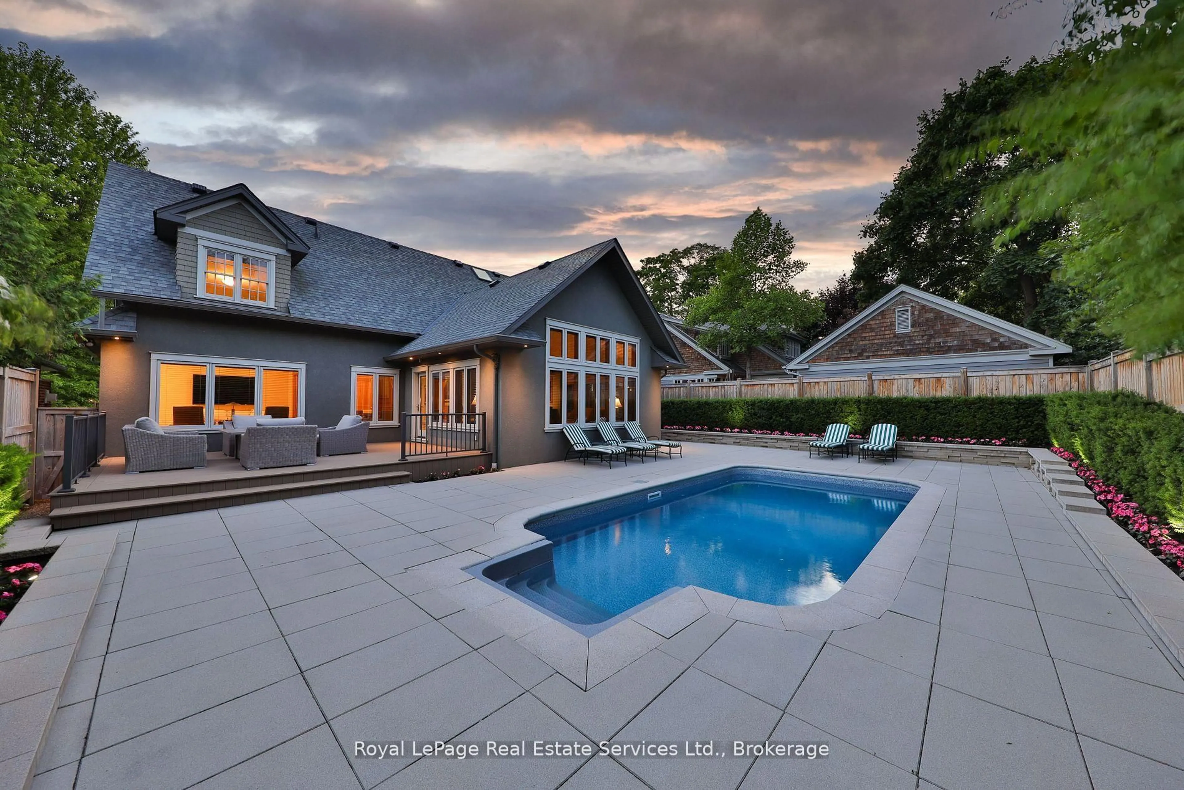 Pool for 69 Allan St, Oakville Ontario L6J 3M7
