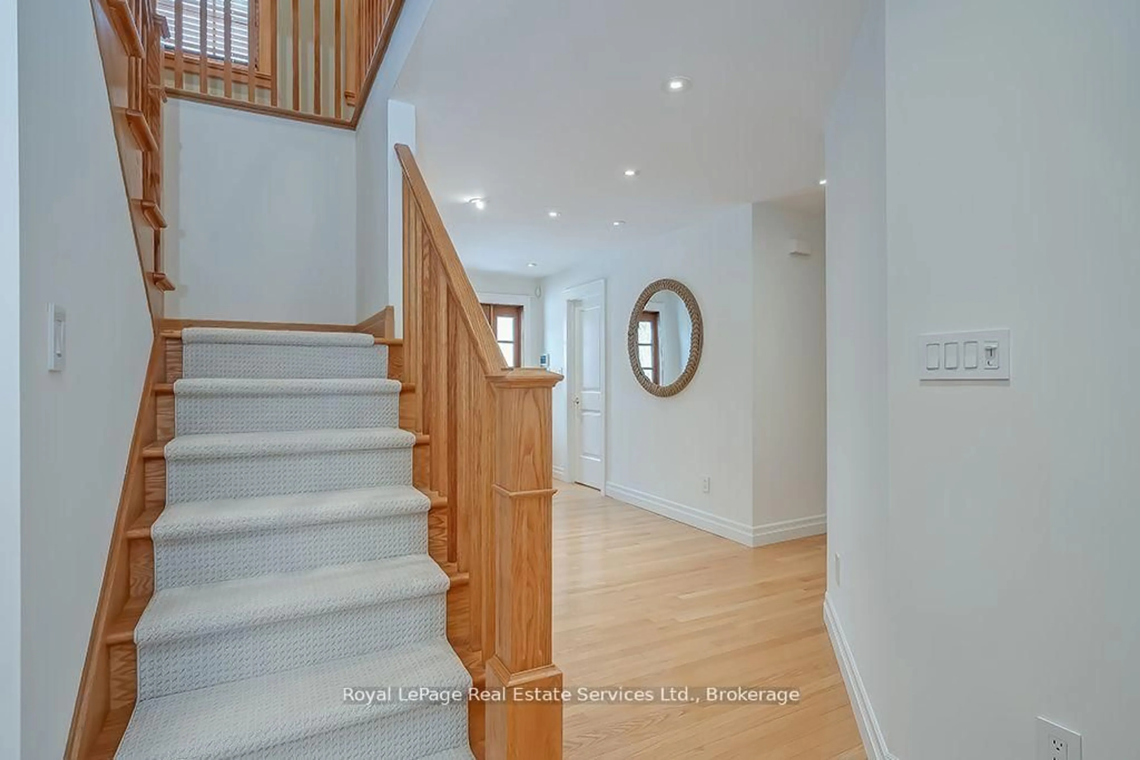 Unknown for 69 Allan St, Oakville Ontario L6J 3M7