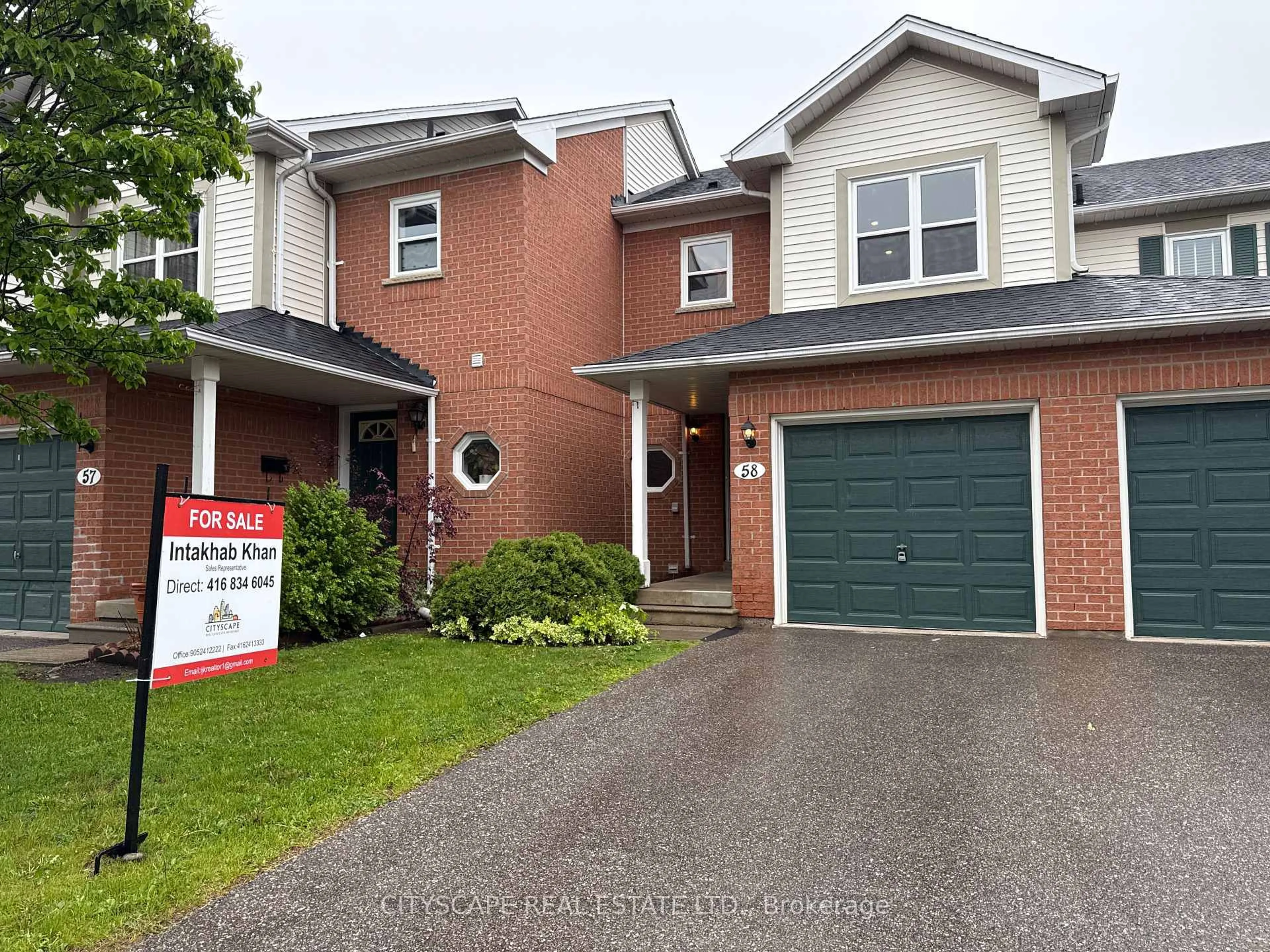 Home with brick exterior material, street for 5659 Glen Erin Dr #58, Mississauga Ontario L5M 5P2