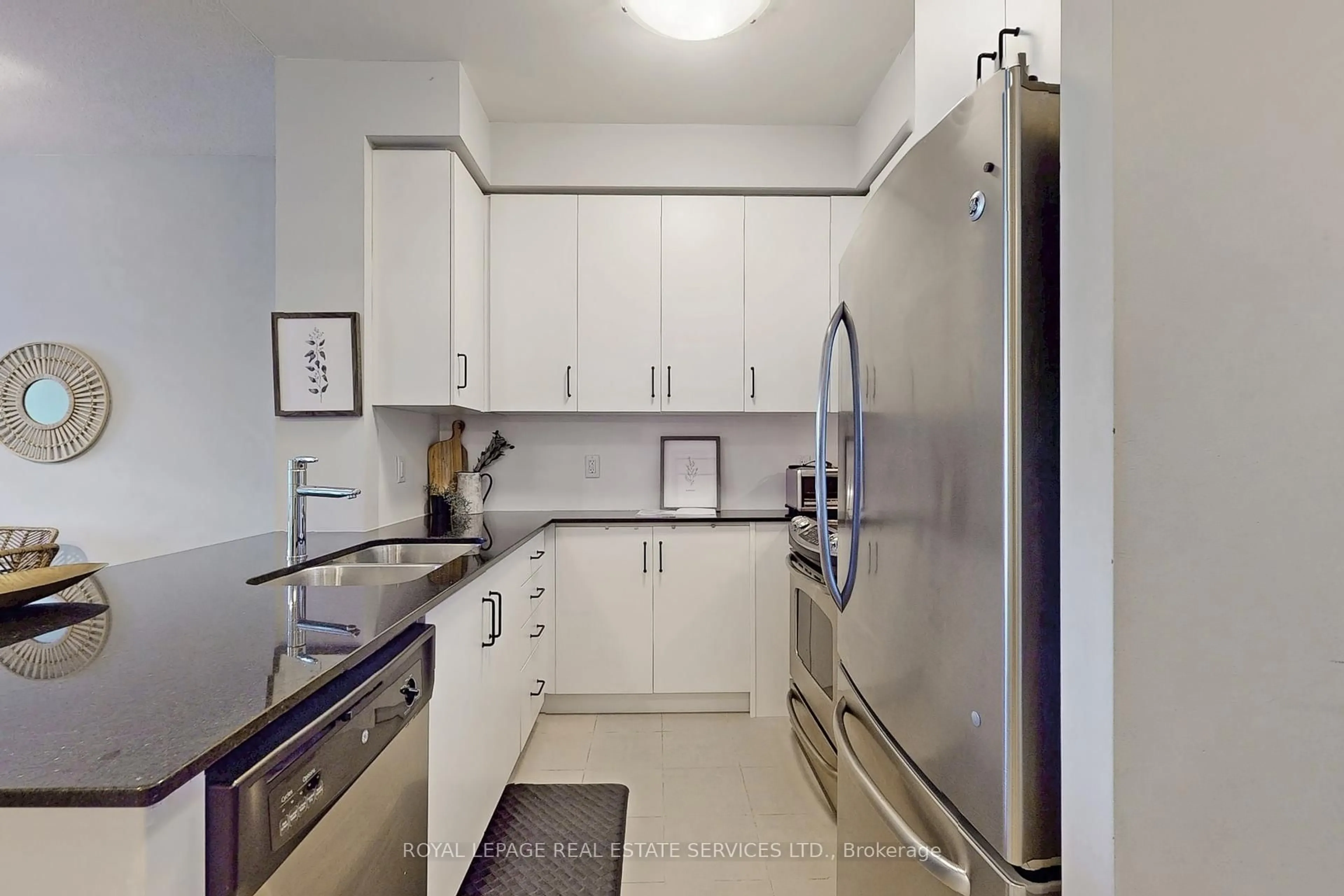 Standard kitchen, ceramic/tile floor for 205 Sherway Gardens Rd #311, Toronto Ontario M9C 0A5