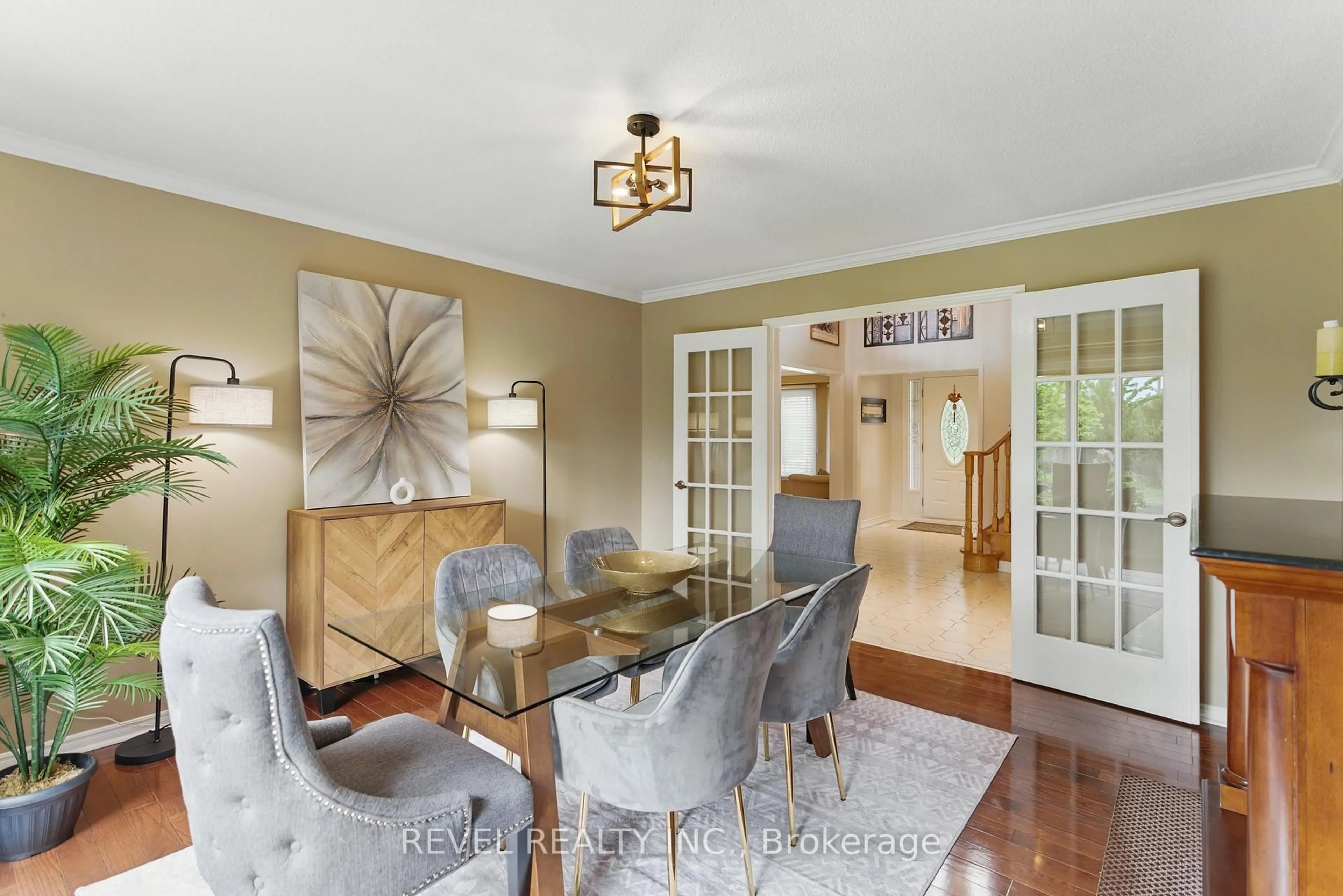 Dining room, unknown for 1076 Roxborough Dr, Oakville Ontario L6M 1E3
