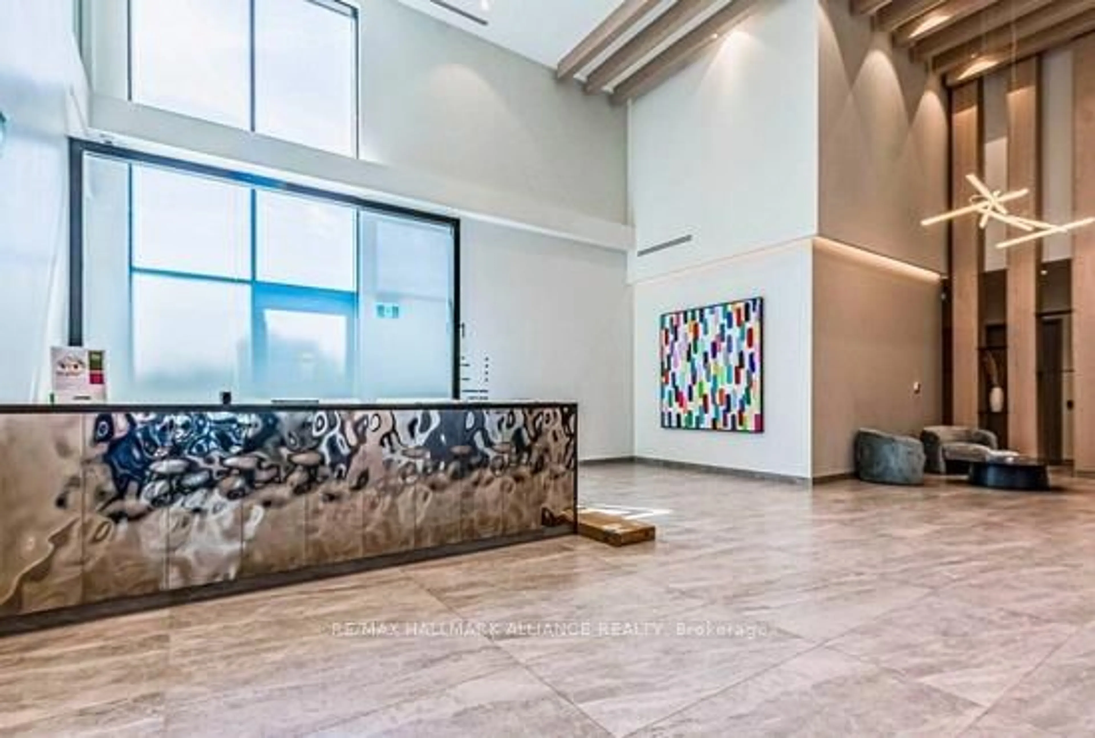 Lobby for 86 Dundas St #1607, Mississauga Ontario L5A 0B1