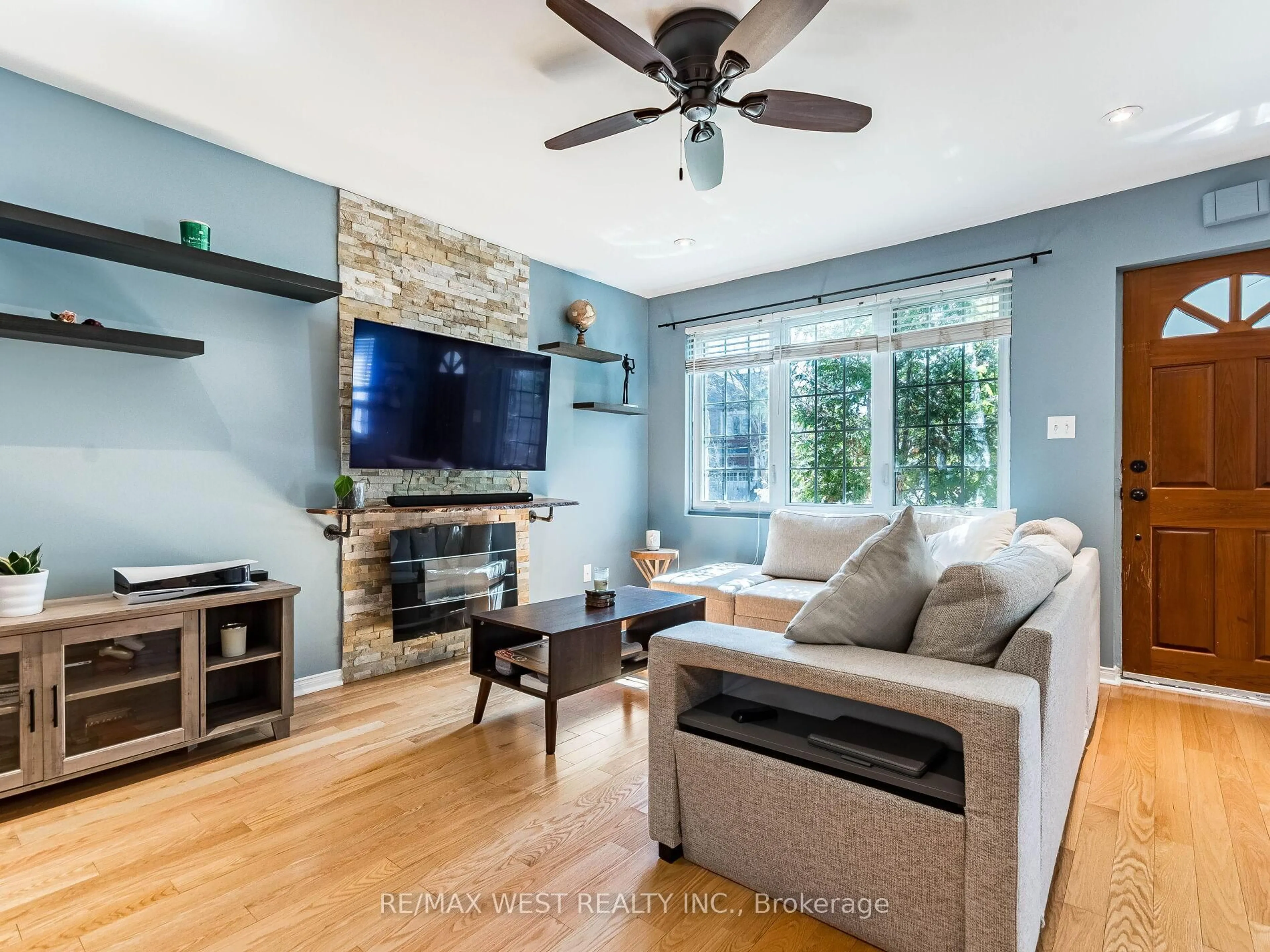 Living room with furniture, unknown for 76 Laburnham Ave, Toronto Ontario M8W 1S8