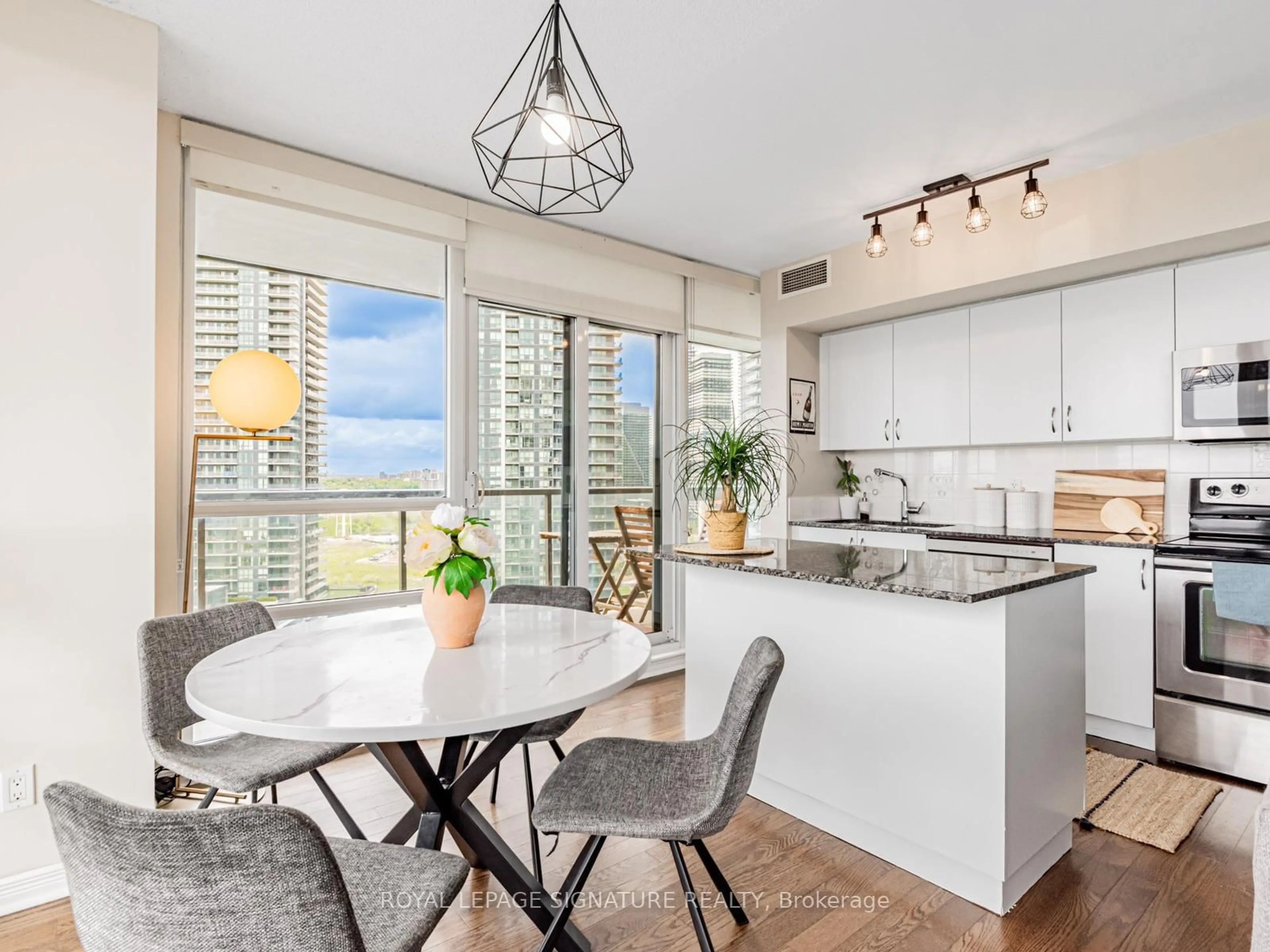 Open concept kitchen, unknown for 15 Legion Rd #1804, Toronto Ontario M8V 0A9