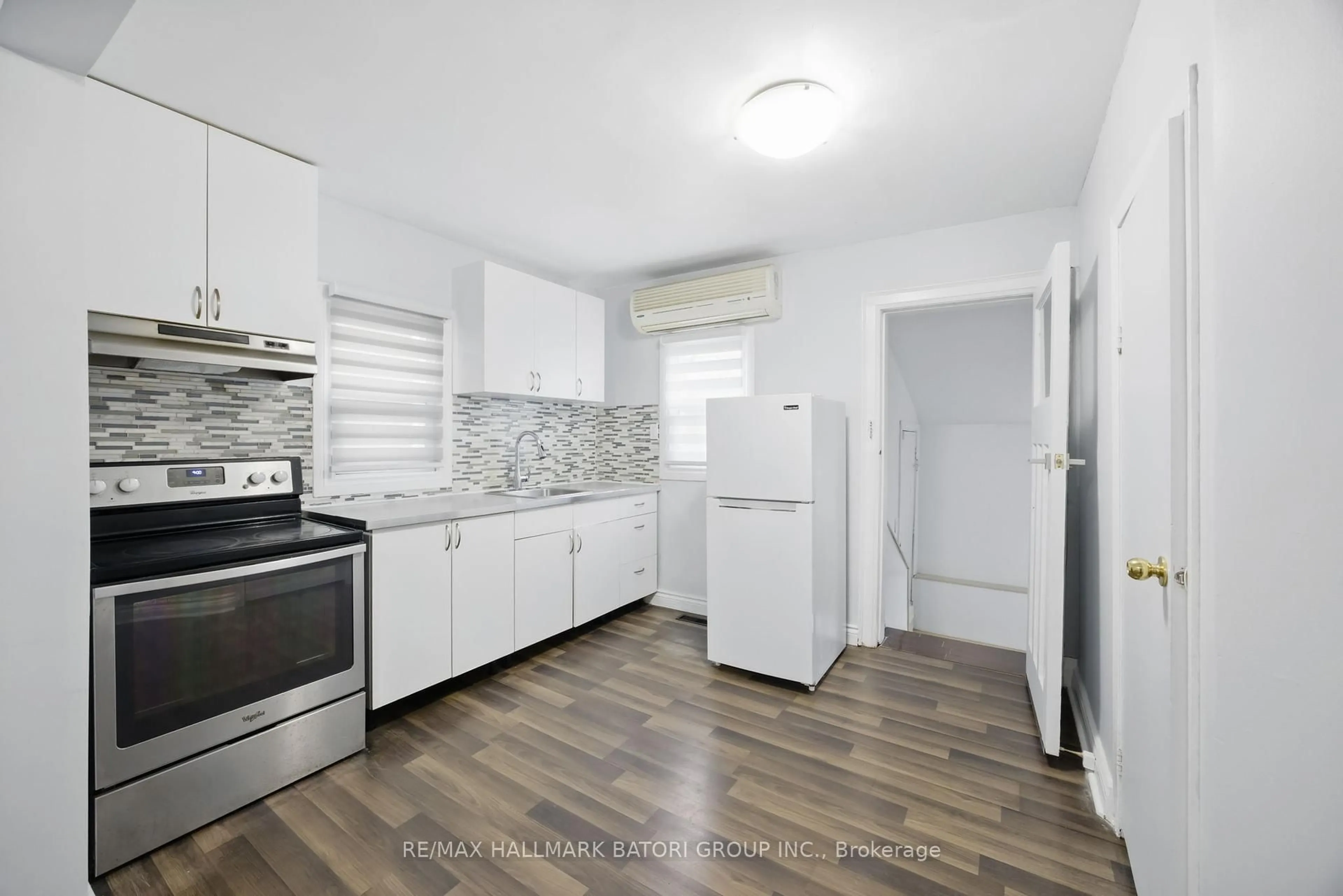 Standard kitchen, unknown for 2383 Weston Rd, Toronto Ontario M9N 1Z8