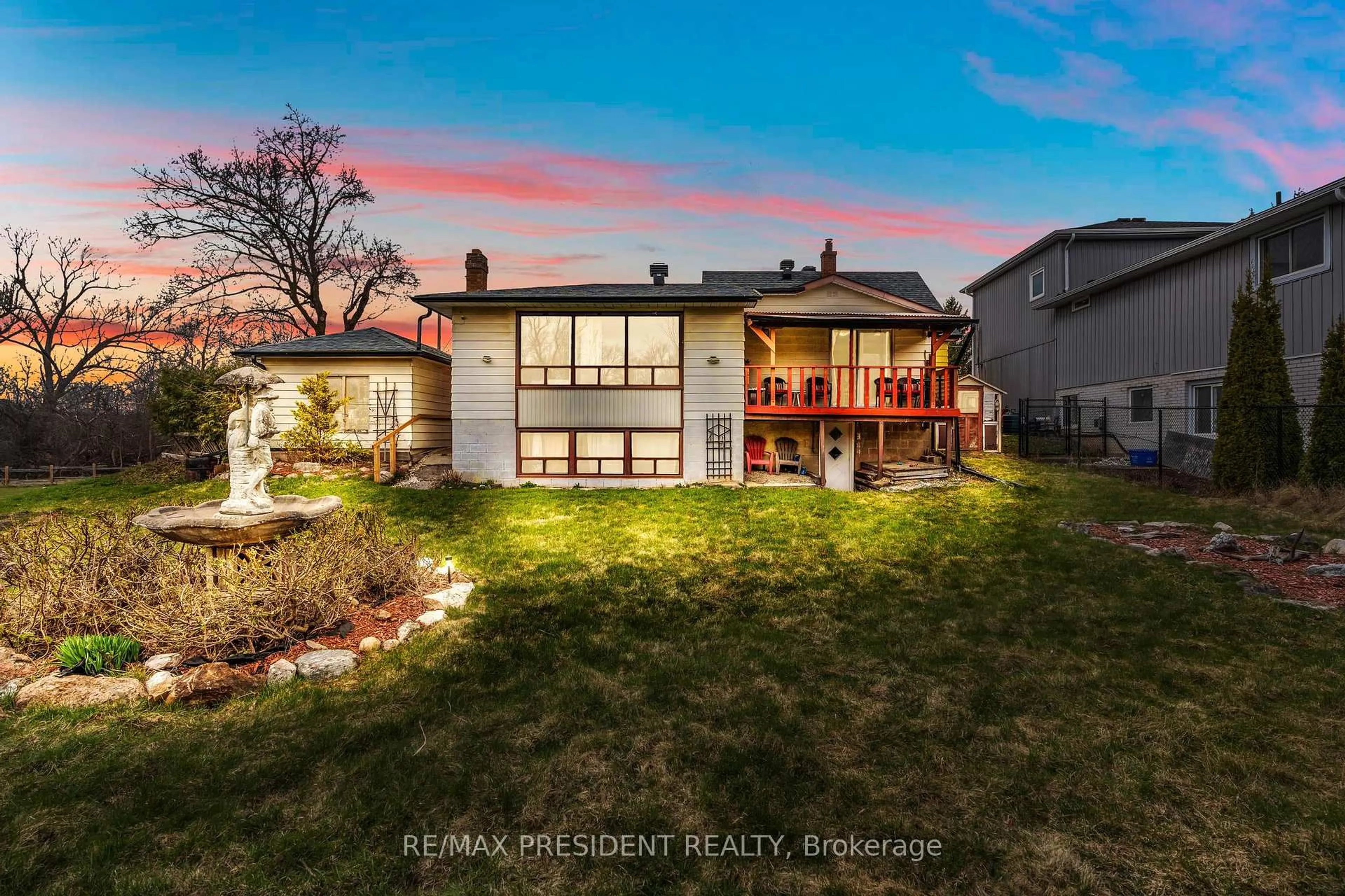 A pic from outside/outdoor area/front of a property/back of a property/a pic from drone, water/lake/river/ocean view for 61 Royce Ave, Brampton Ontario L6Y 1J8