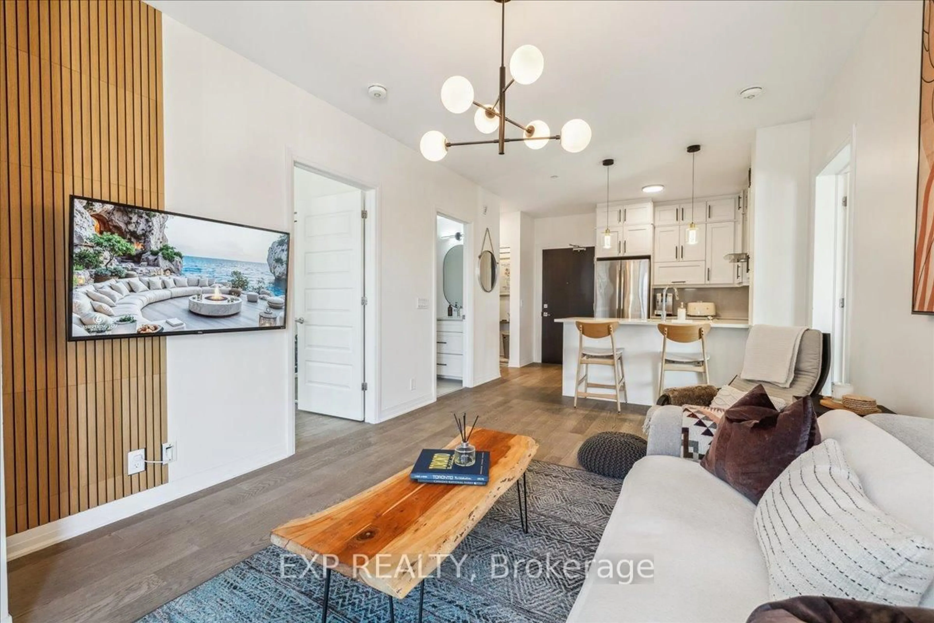 Open concept kitchen, unknown for 102 Grovewood Common #407, Oakville Ontario L6H 0X2