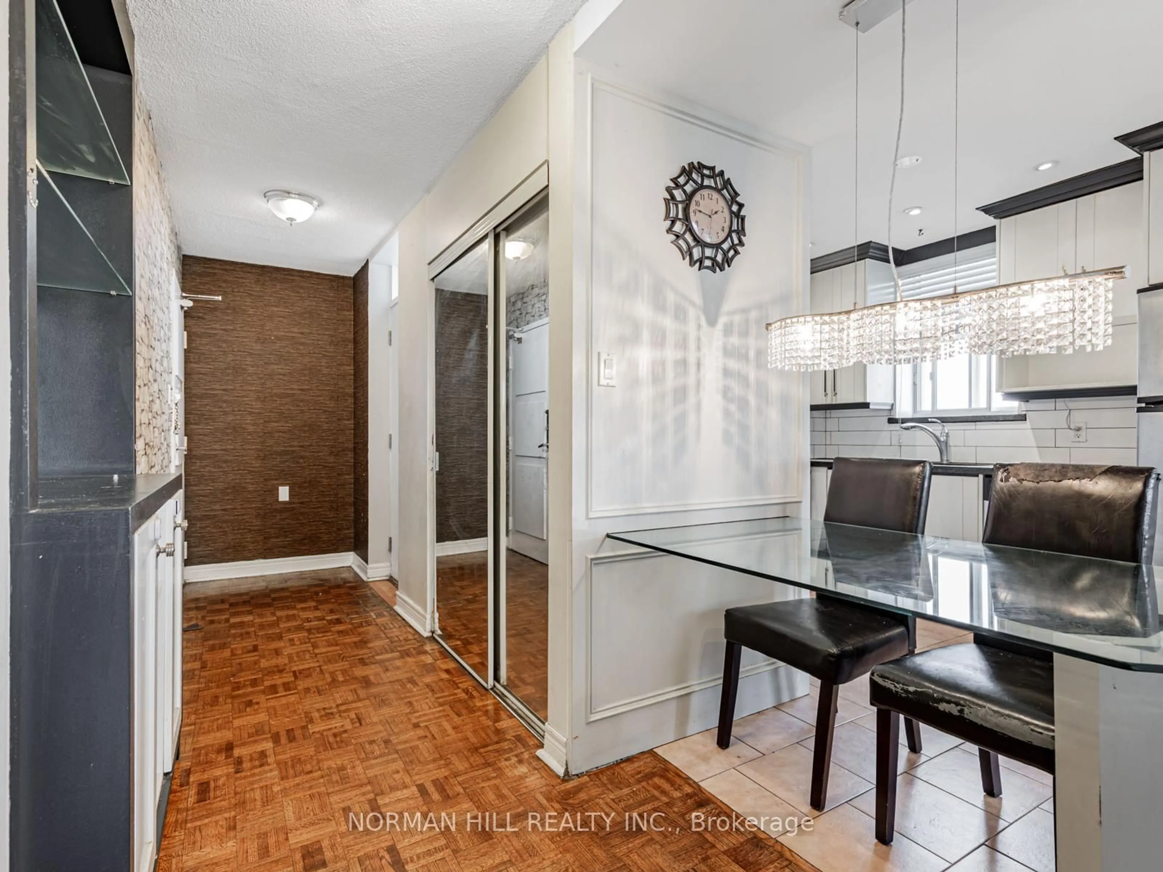 Unknown for 3559 Eglinton Ave #1601, Toronto Ontario M6M 5C6