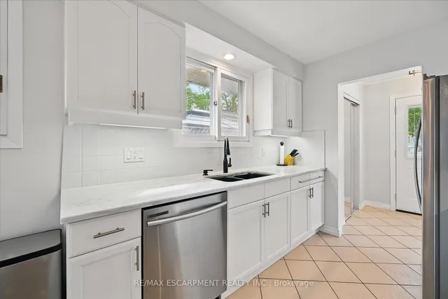 Additional property image - 3409 Putter Pl