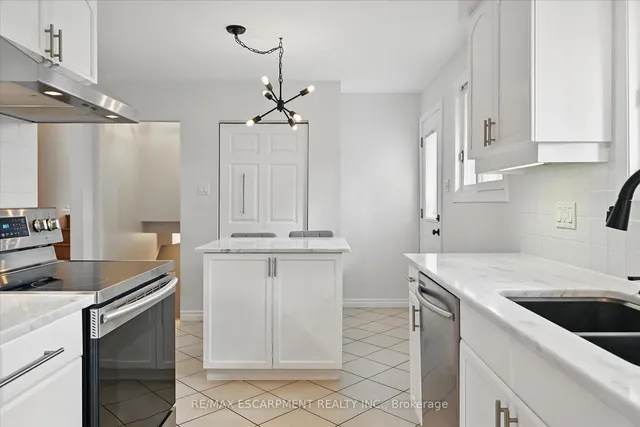 Additional property image - 3409 Putter Pl