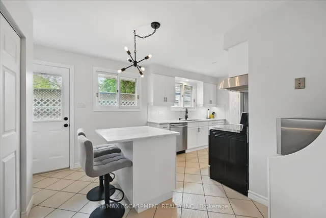 Additional property image - 3409 Putter Pl