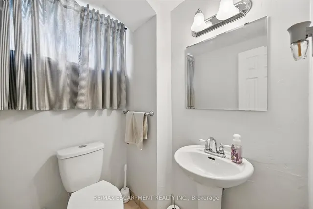Additional property image - 3409 Putter Pl