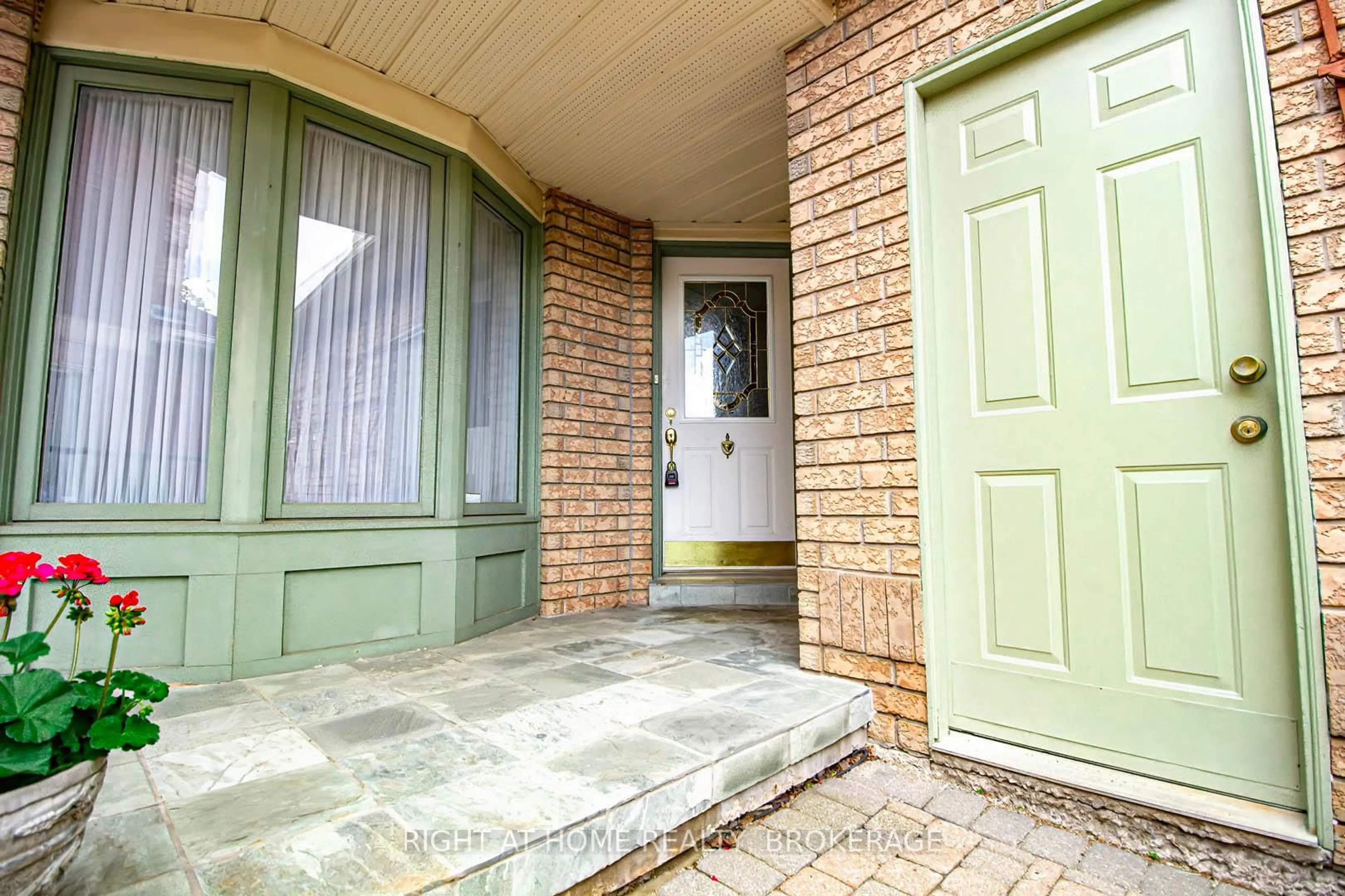 Unknown for 5252 Willowside Crt, Mississauga Ontario L5V 1V1