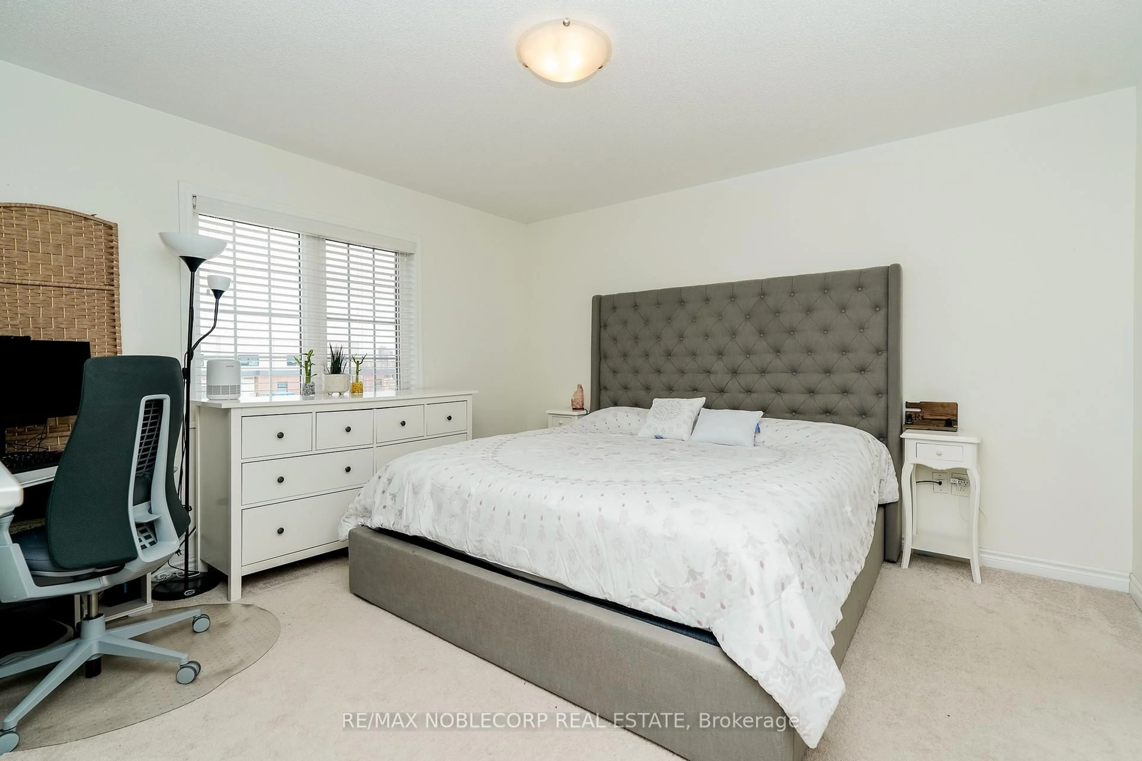 Bedroom with bed, unknown for 1152 Duignan Cres, Milton Ontario L9E 1C3