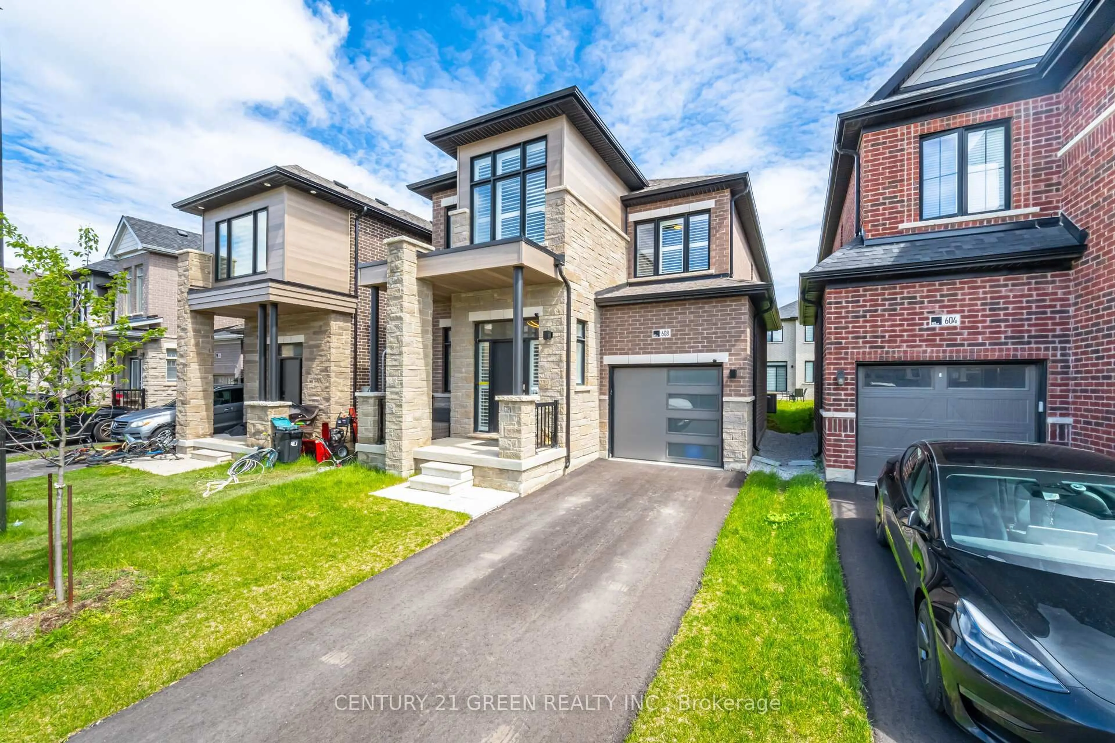 Home with brick exterior material, street for 608 Leatherleaf Landing, Milton Ontario L9E 1V3