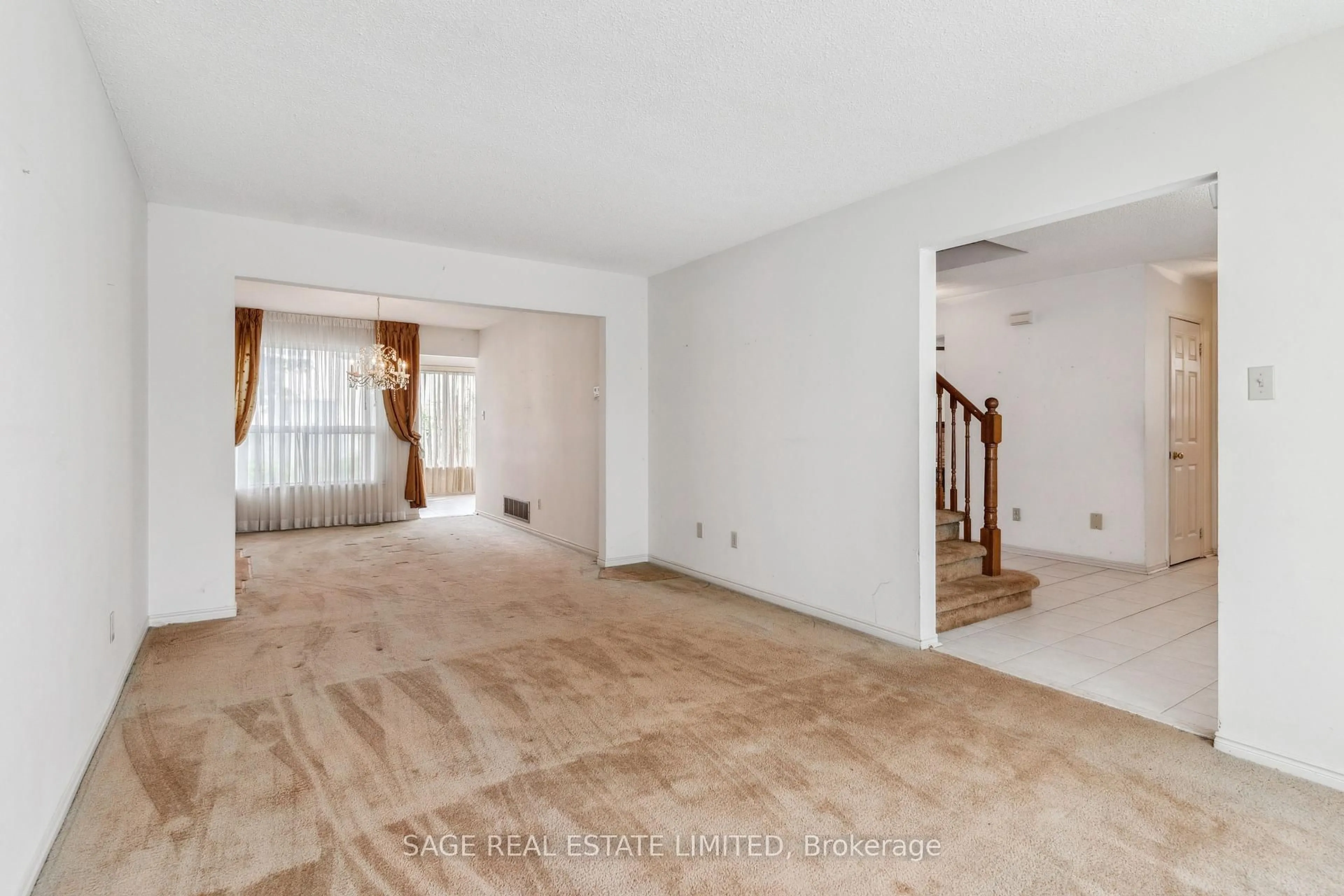 A pic of a room for 27 Newgreen Cres, Brampton Ontario L6S 4Y2