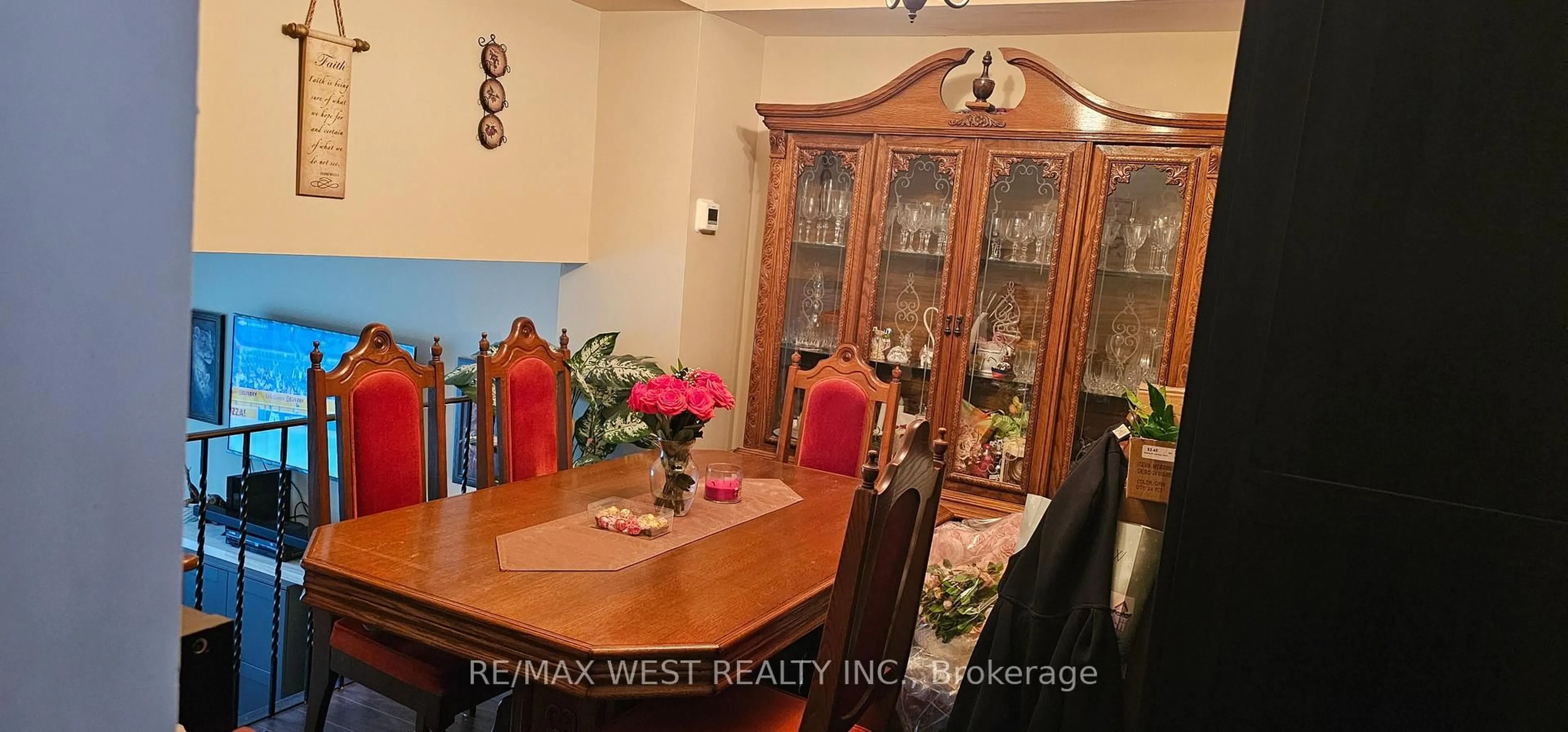 Dining room, wood/laminate floor for 47 Lexington Ave #16, Toronto Ontario M9V 2G4