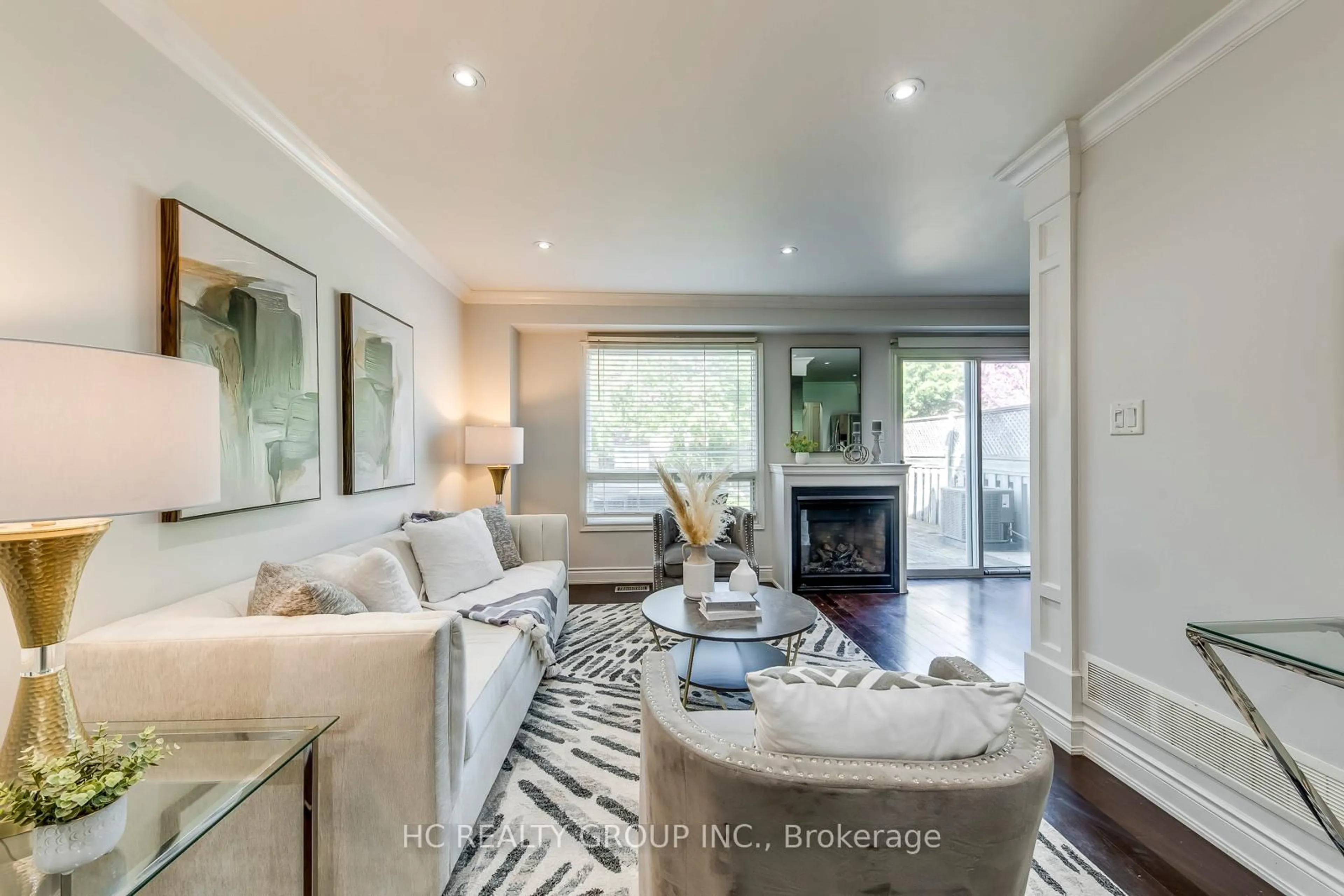 Living room with furniture, unknown for 1379 Stonecutter Dr, Oakville Ontario L6M 3C5