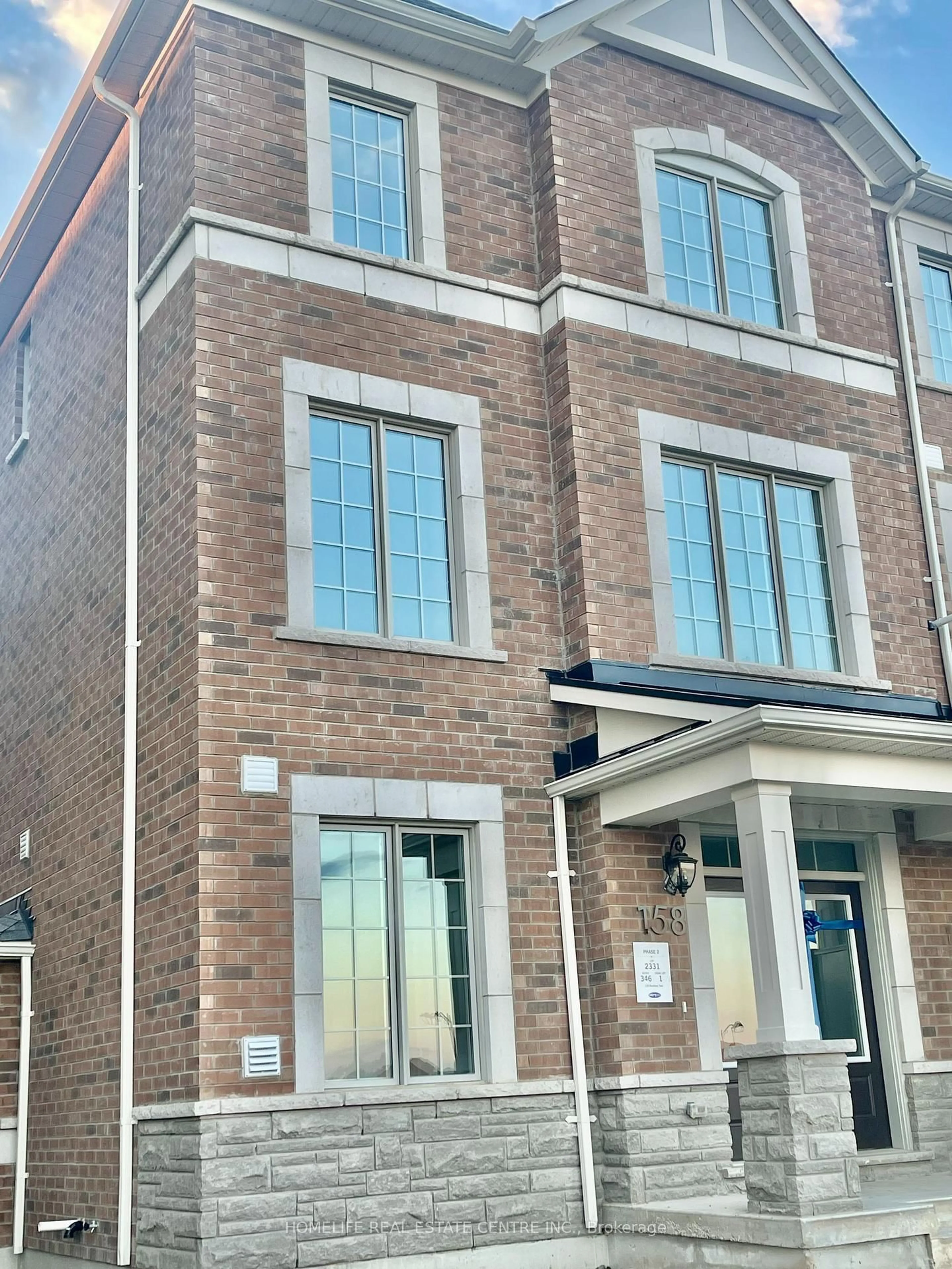 Home with brick exterior material, building for 158 Rockface Tr, Caledon Ontario L7C 4P1