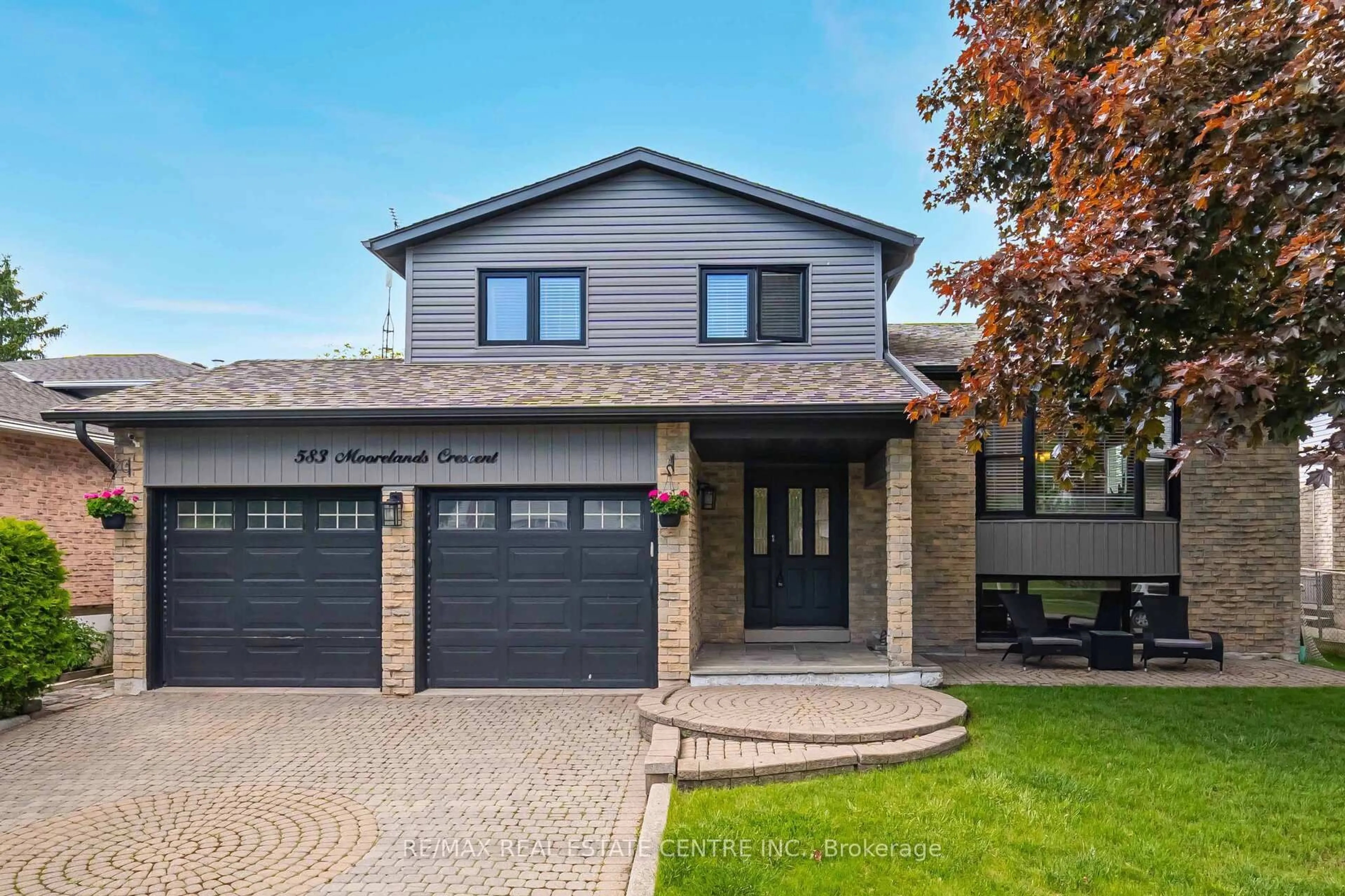 Home with brick exterior material, street for 583 Moorelands Cres, Milton Ontario L9T 4B3