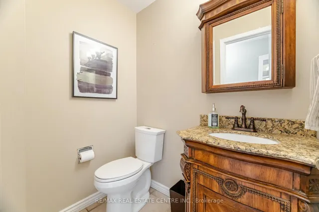 Additional image 18 of 583 Moorelands Cres