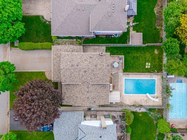 Additional image 6 of 583 Moorelands Cres