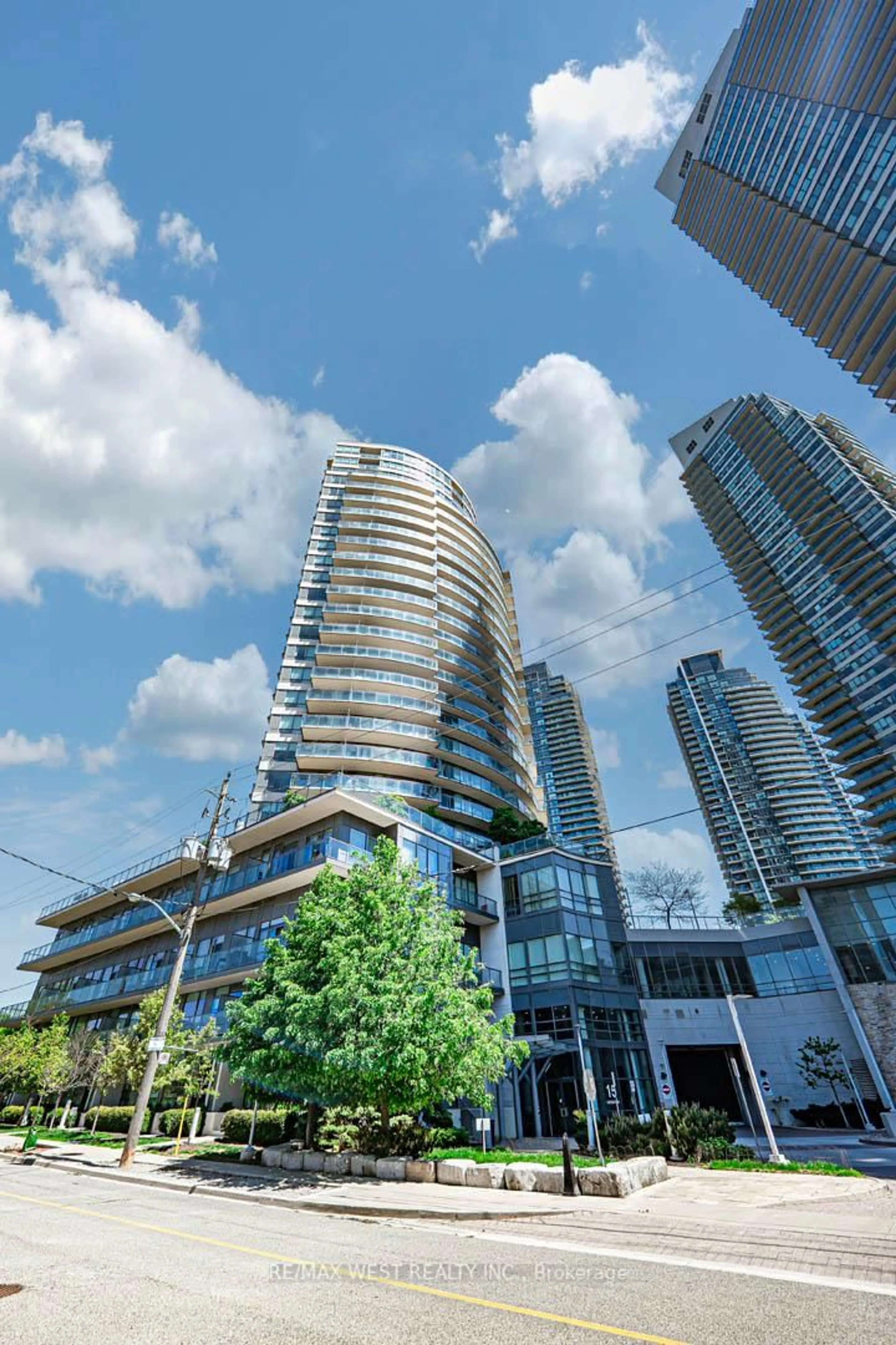 Unknown for 15 Legion Rd #2102, Toronto Ontario M8V 0A9