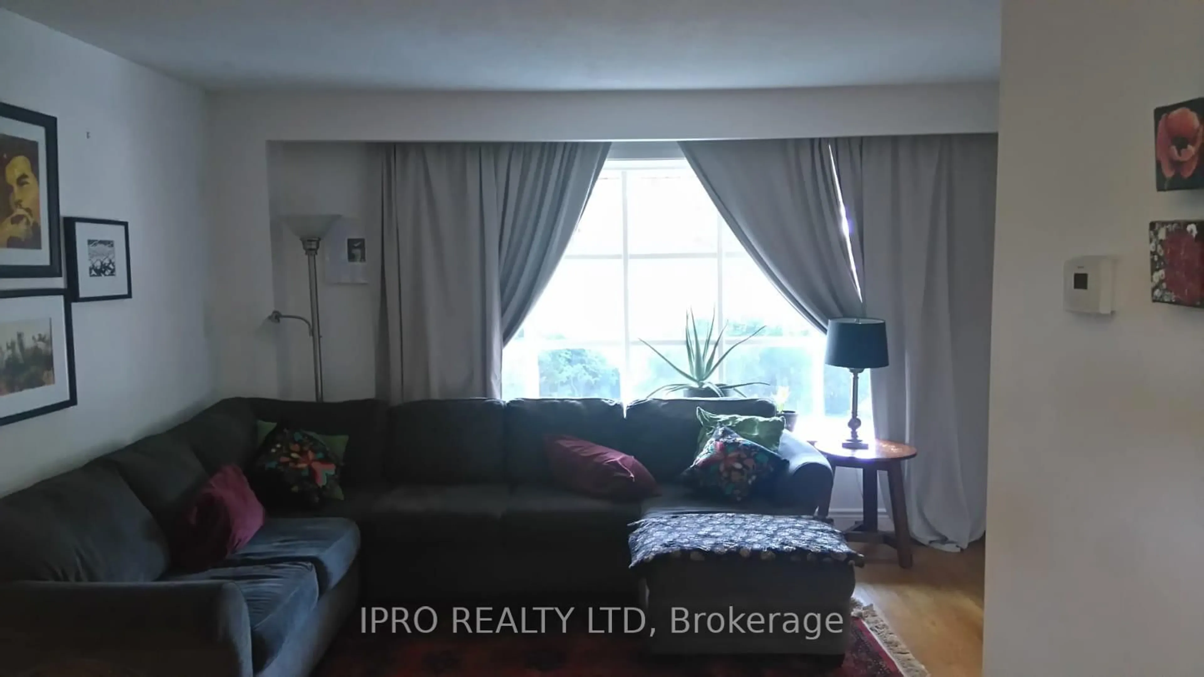 A pic of a room for 62 Ambleside Dr, Brampton Ontario L6Y 1B9