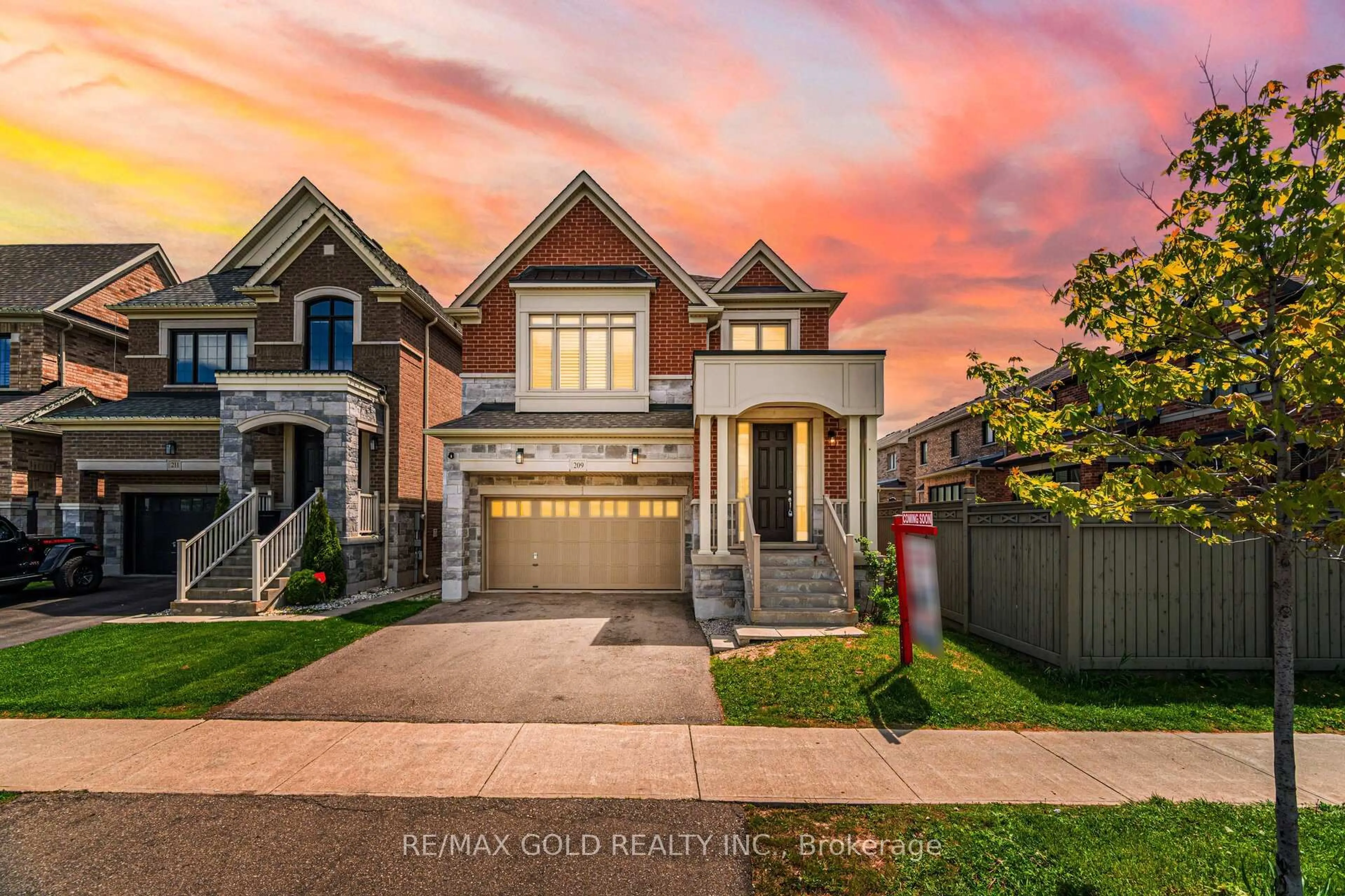 Home with brick exterior material, street for 209 Castle Oaks Crossing N/A, Brampton Ontario L6P 3X3