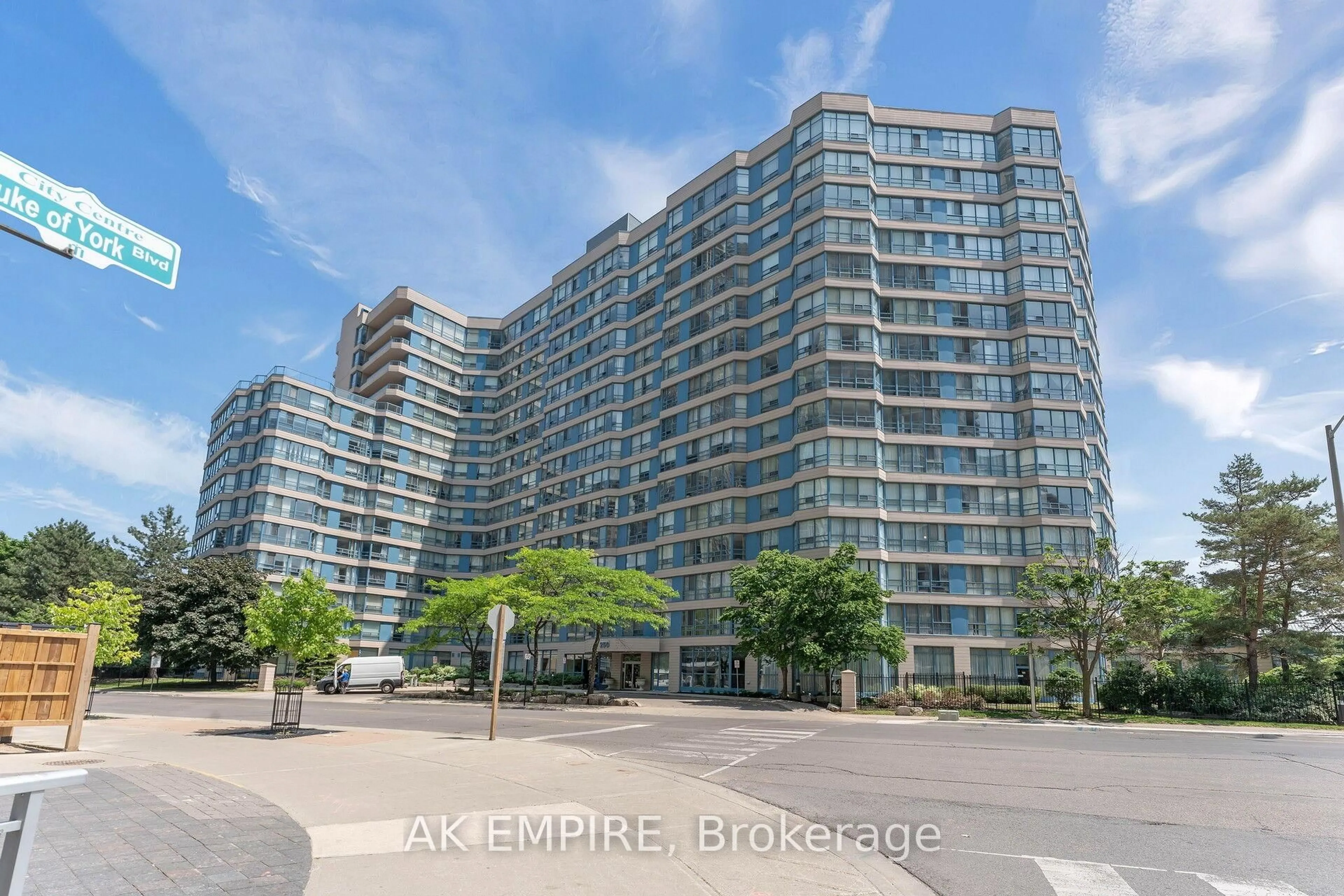 Unknown for 250 Webb Dr #612, Mississauga Ontario L5B 3Z4