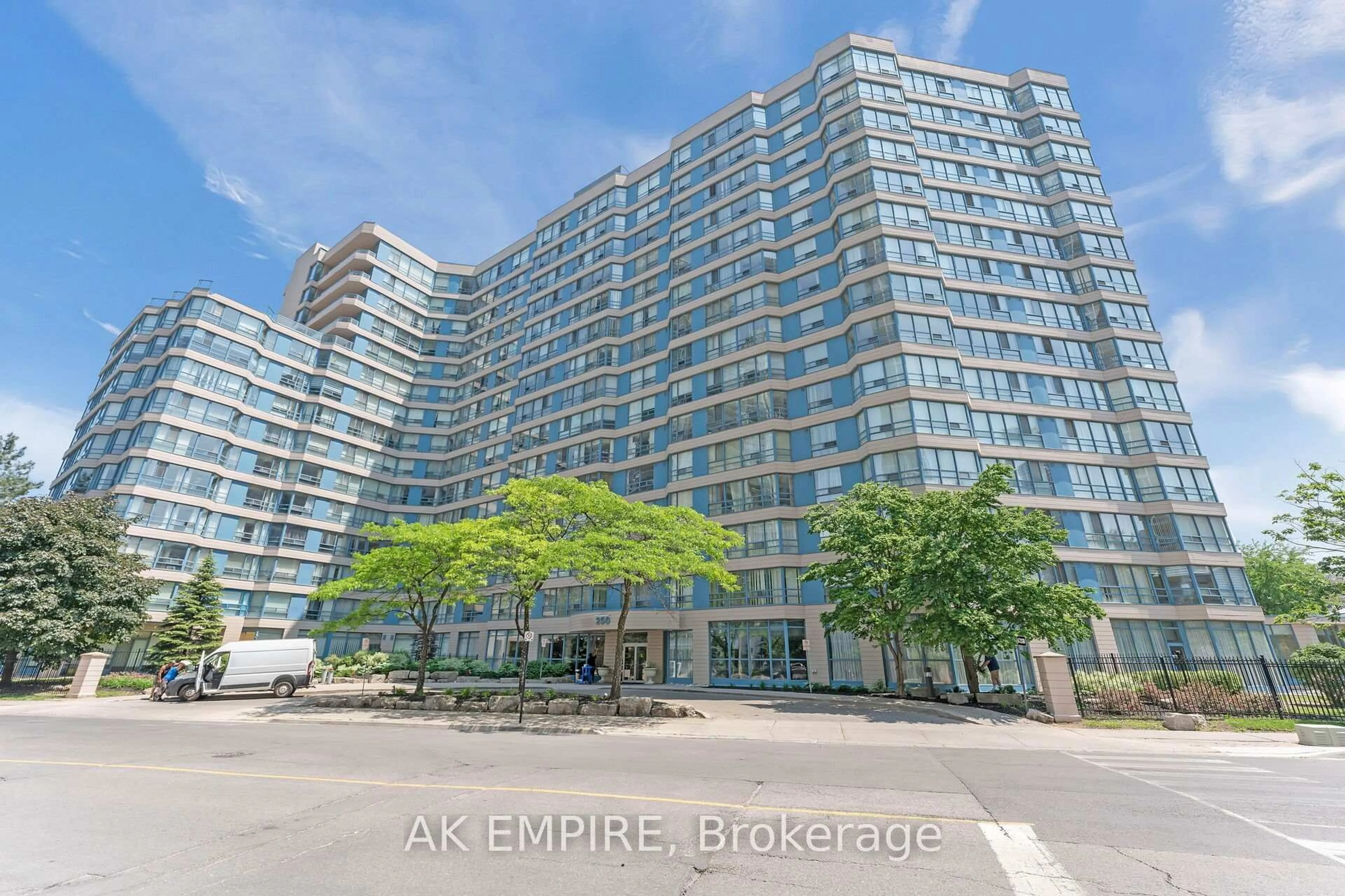 Unknown for 250 Webb Dr #612, Mississauga Ontario L5B 3Z4