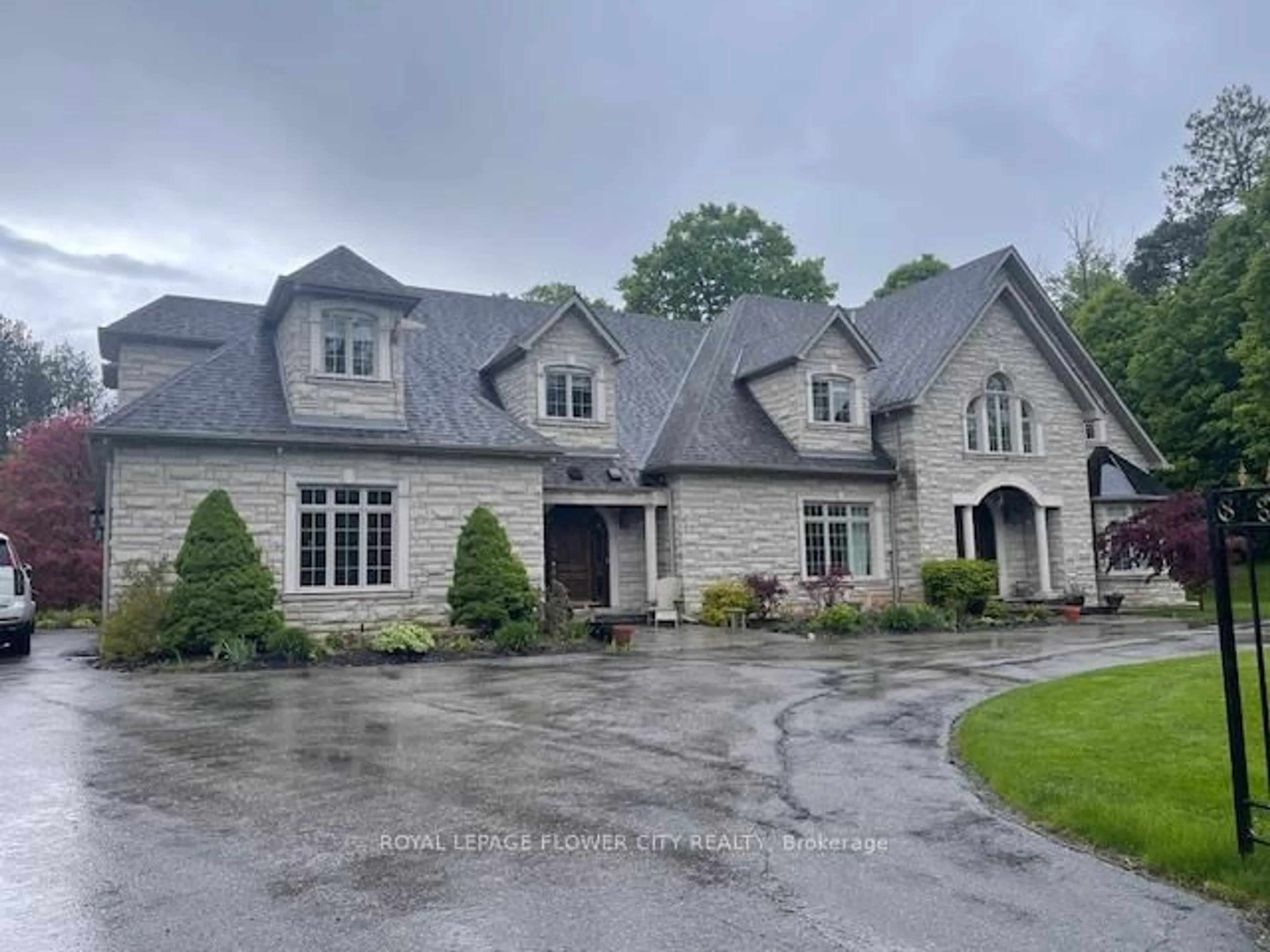 A pic from outside/outdoor area/front of a property/back of a property/a pic from drone, unknown for 52 McGuire Tr, Caledon Ontario L7E 0E3