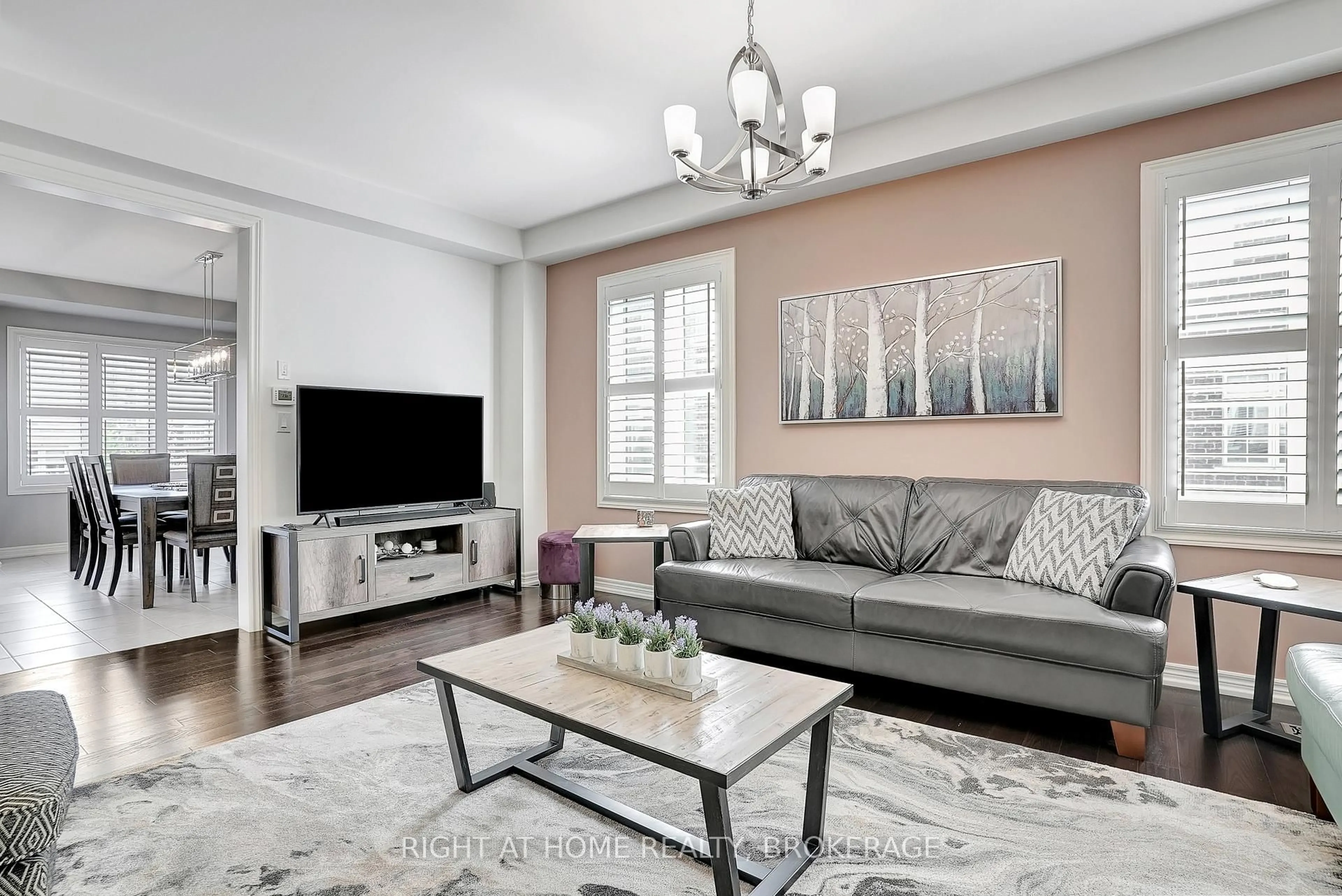 Living room with furniture, unknown for 392 Grindstone Tr, Oakville Ontario L6H 0S1