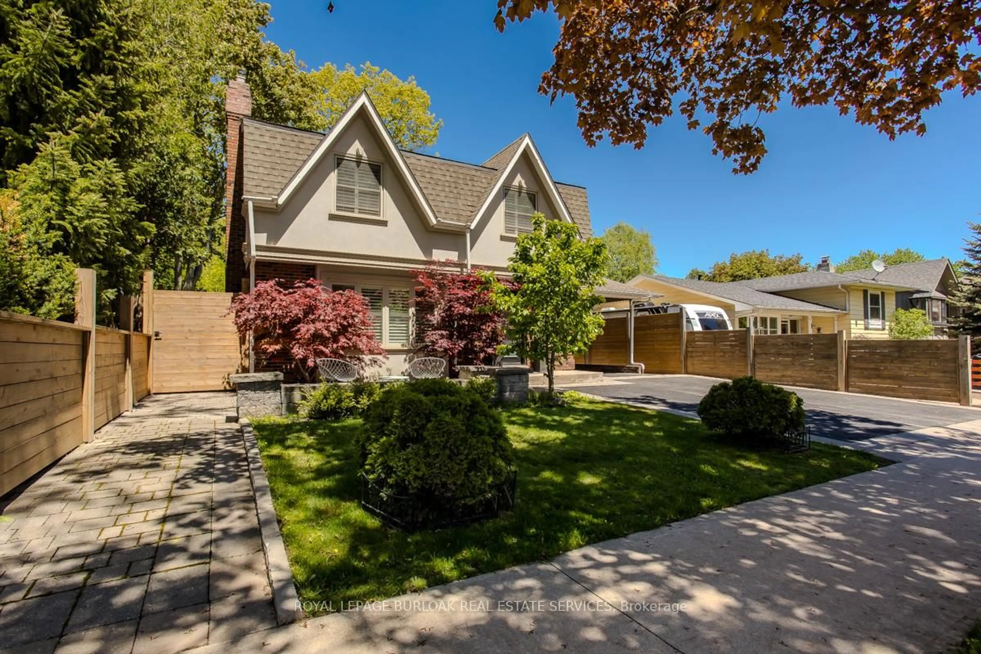Home with brick exterior material, street for 5253 Bromley Rd, Burlington Ontario L7L 3G1