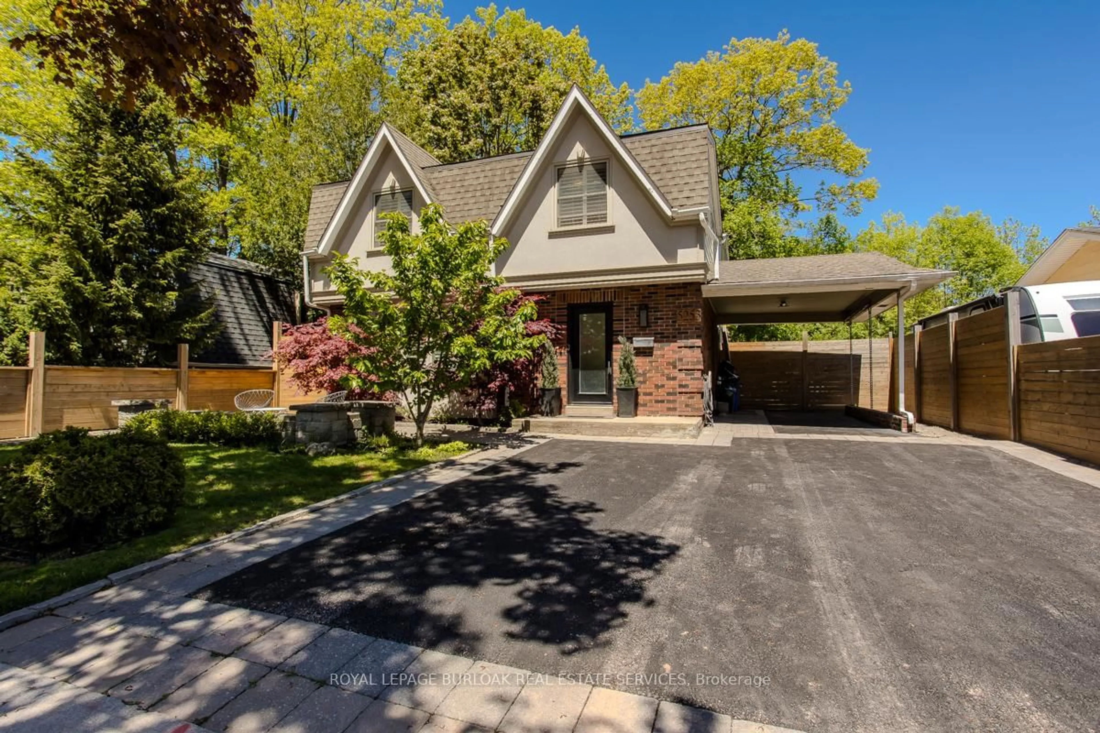 Home with brick exterior material, street for 5253 Bromley Rd, Burlington Ontario L7L 3G1