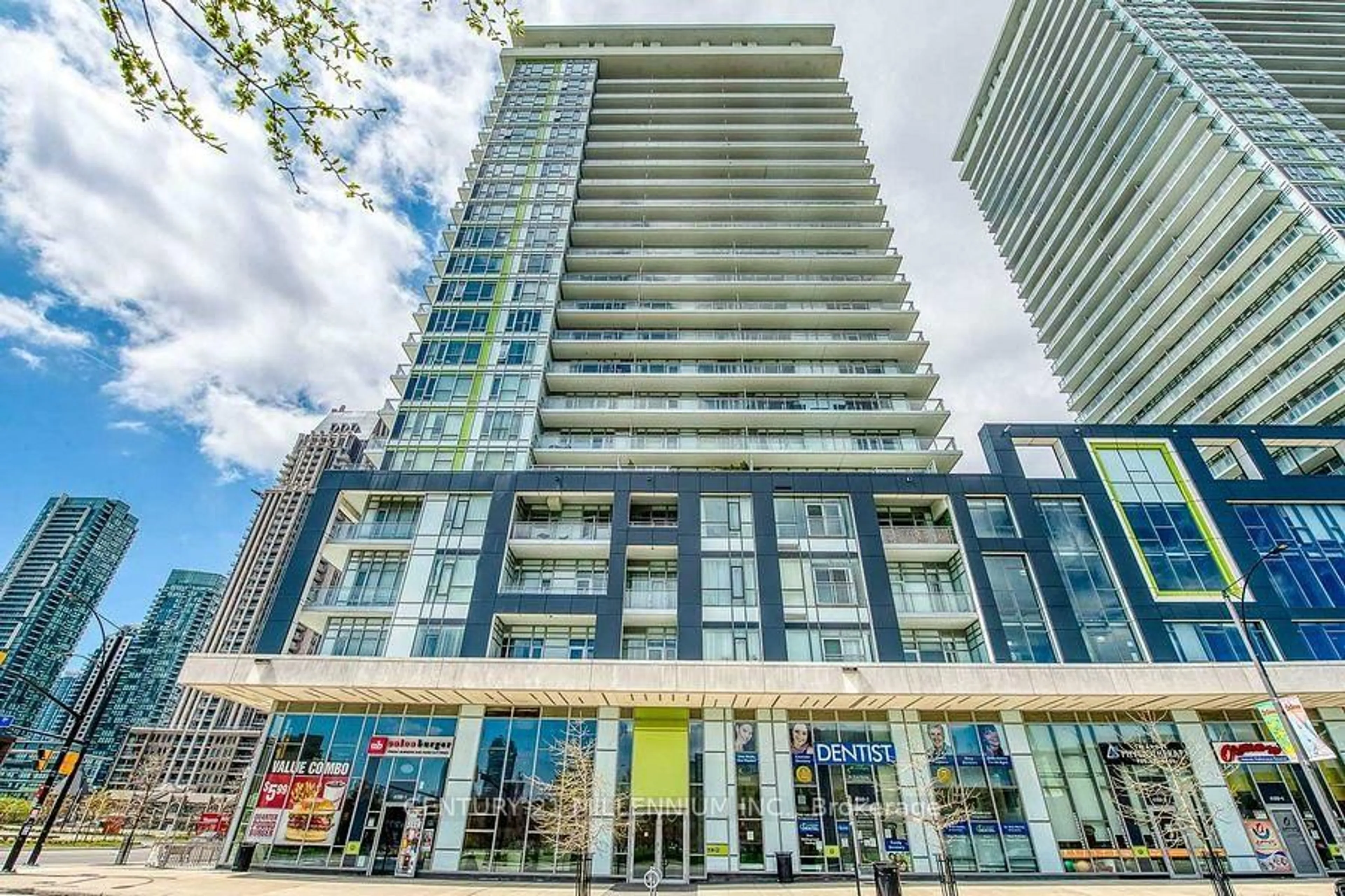 Indoor foyer for 365 Prince Of Wales Dr #411, Mississauga Ontario L5B 0G6