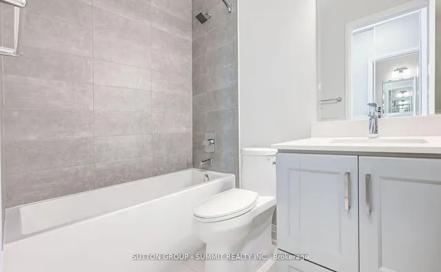 Additional property image - 15 Lynch St Unit 605