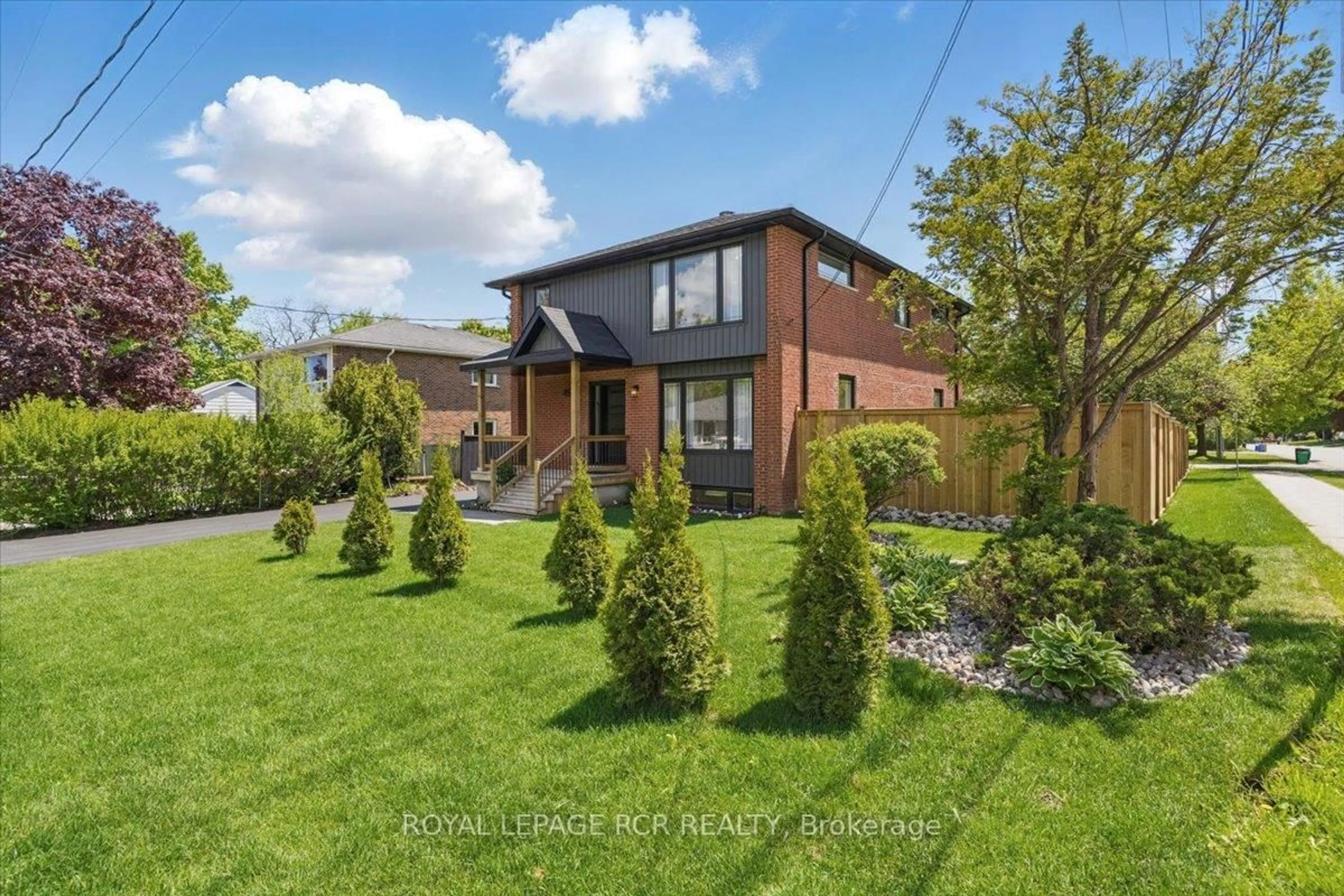 Home with brick exterior material, street for 49 Church St, Orangeville Ontario L9W 1N7