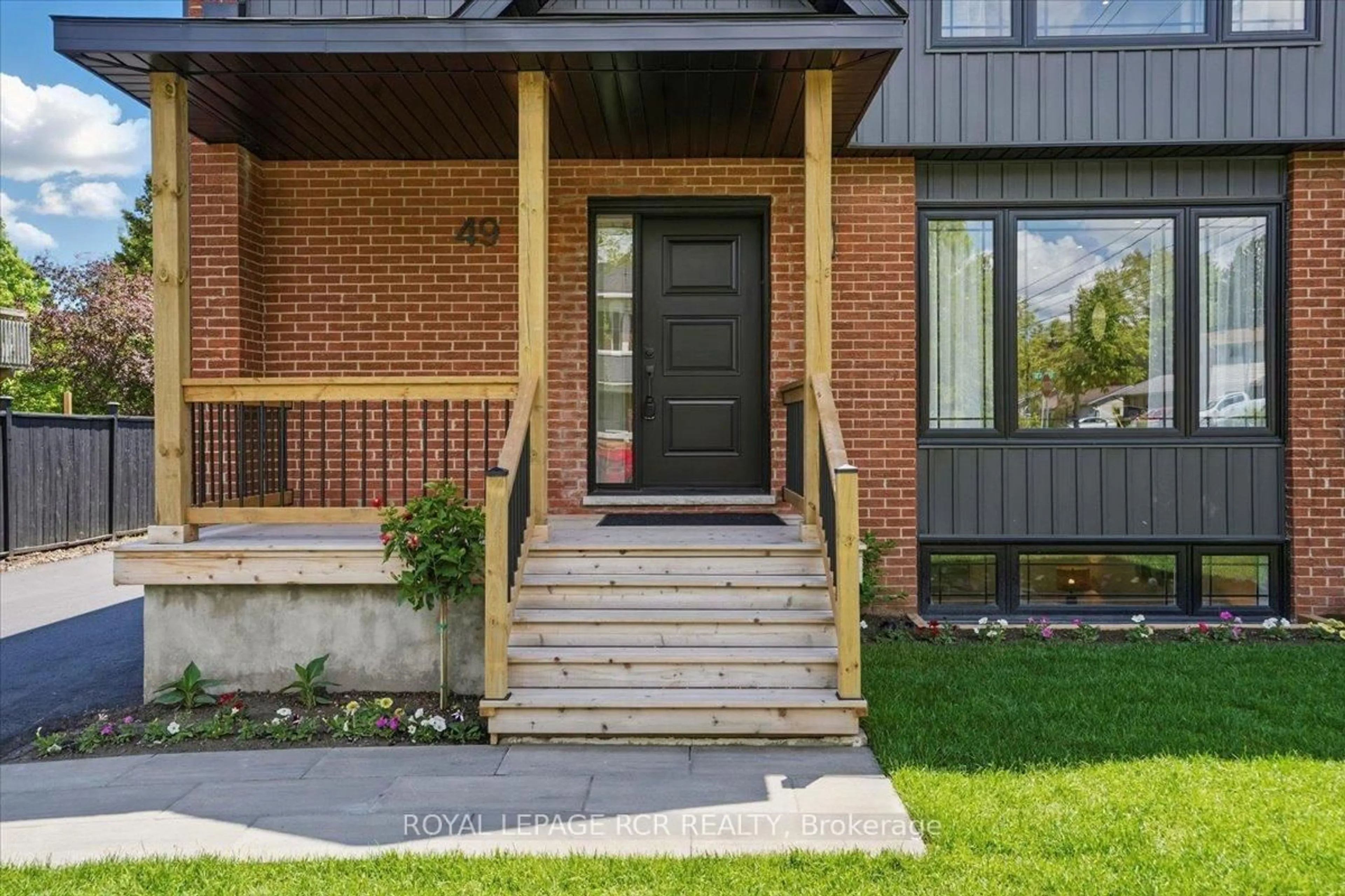 Home with brick exterior material, street for 49 Church St, Orangeville Ontario L9W 1N7