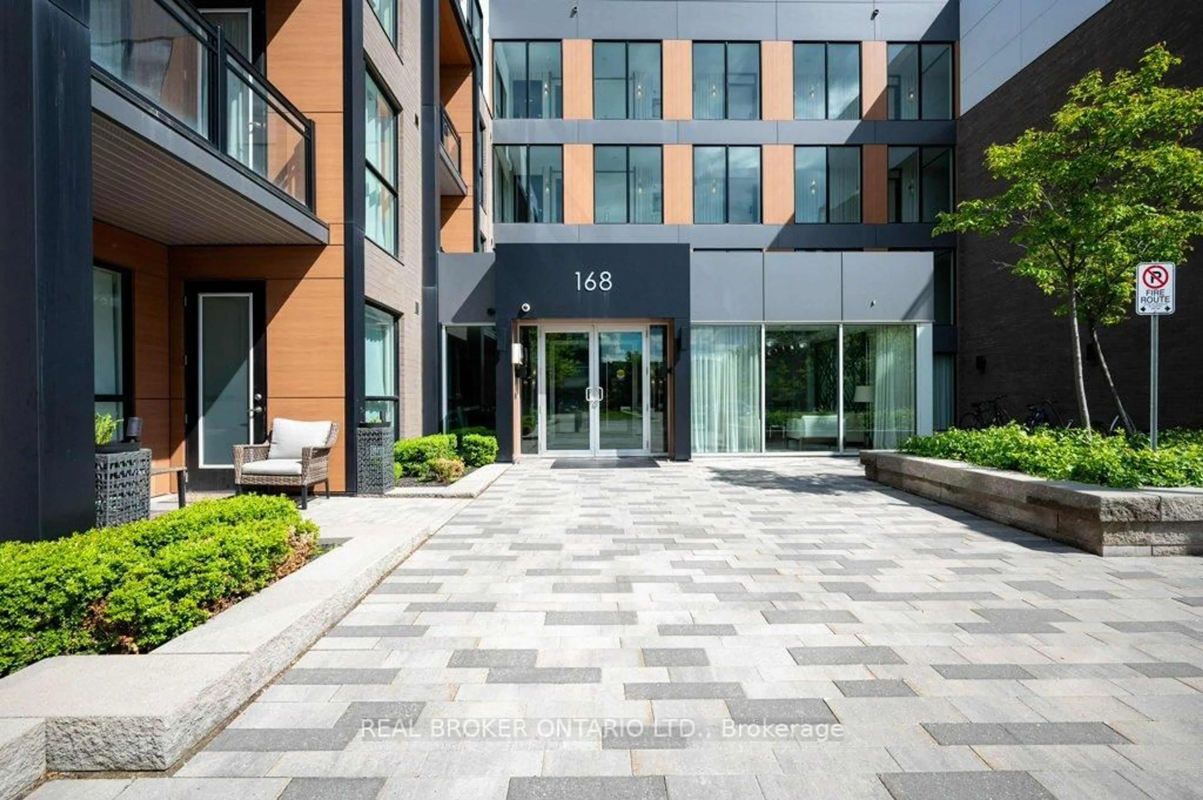 Unknown for 168 Sabina Dr #118, Oakville Ontario L6H 0W5