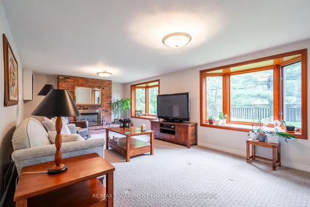 Additional property image - 1293 Dunbar Rd
