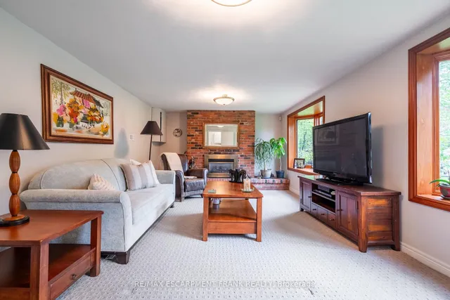 Additional property image - 1293 Dunbar Rd