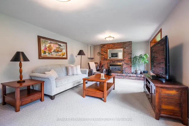 Additional property image - 1293 Dunbar Rd